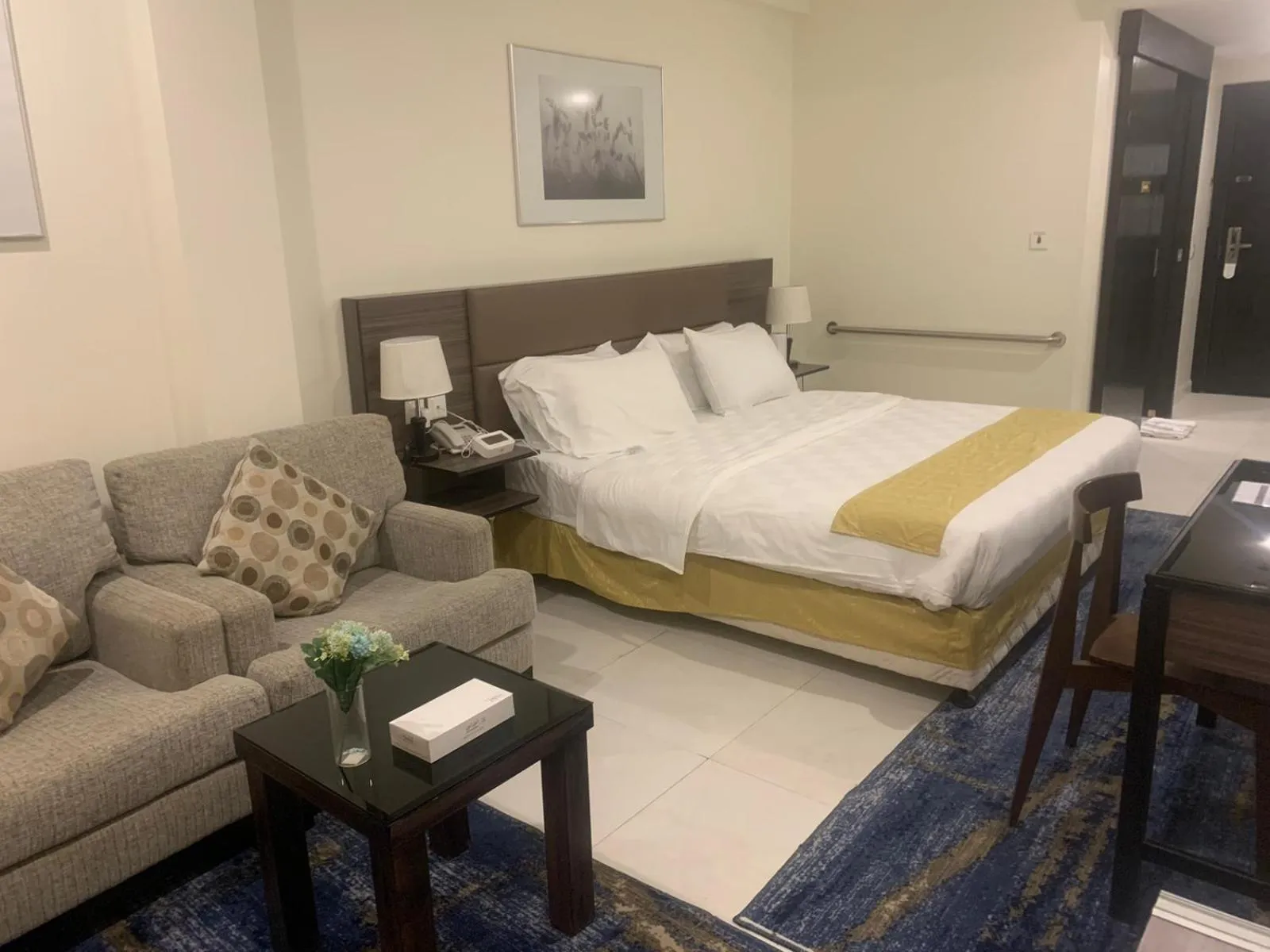 Bed in لي لي جراند للشقق المخدومة - درجة اقتصادية