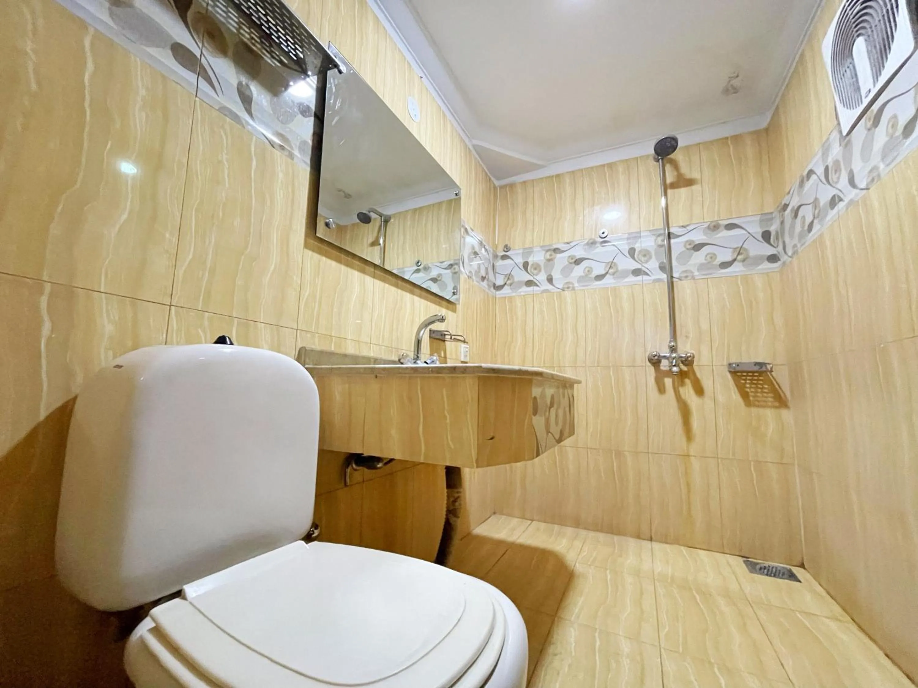 Shower in The Grand Hotel Multan