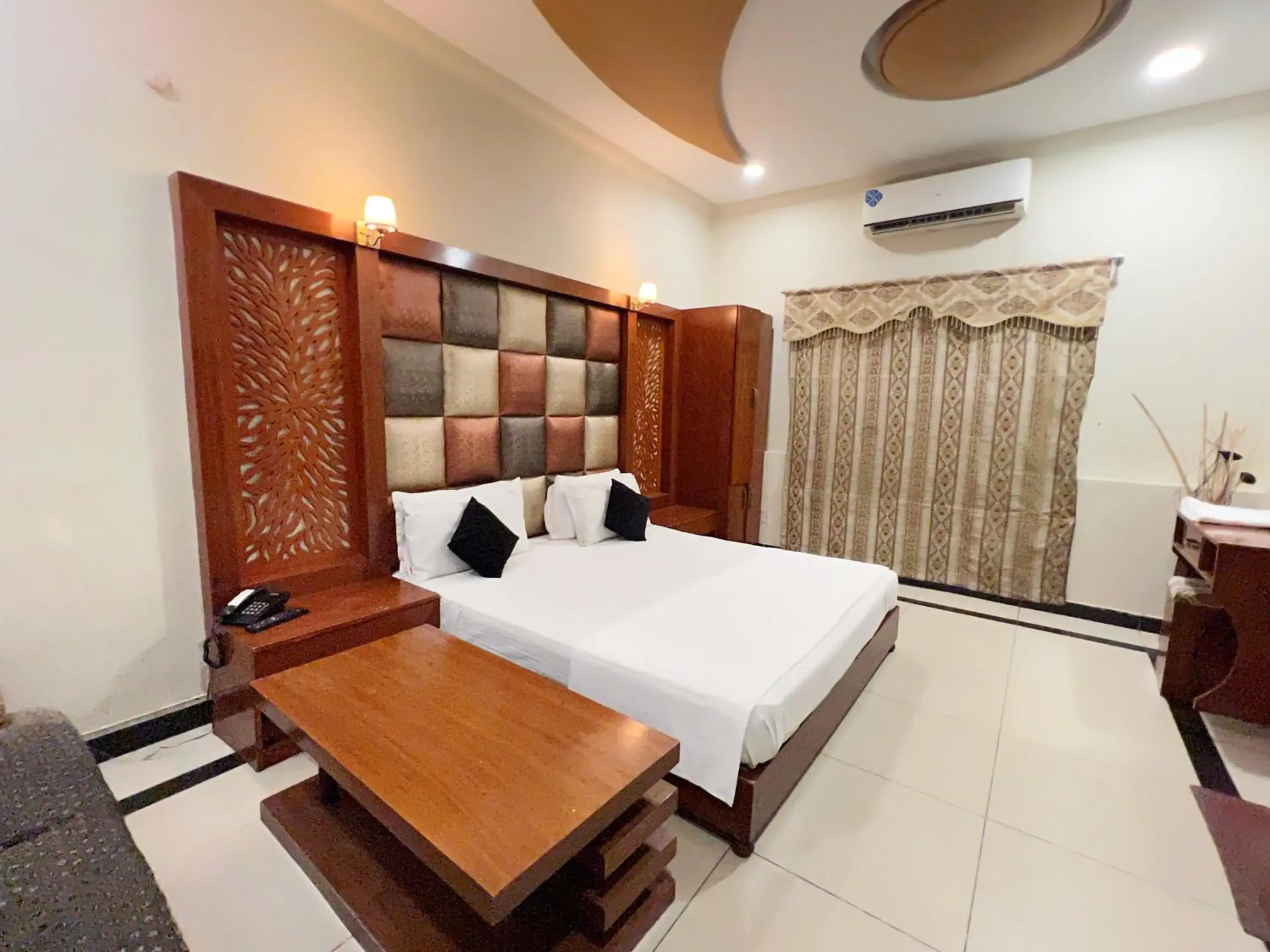 Deluxe Double Room (2 Adults + 1 Child) in The Grand Hotel Multan Deluxe Double Room (2 Adults + 1 Child) in The Grand Hotel Multan