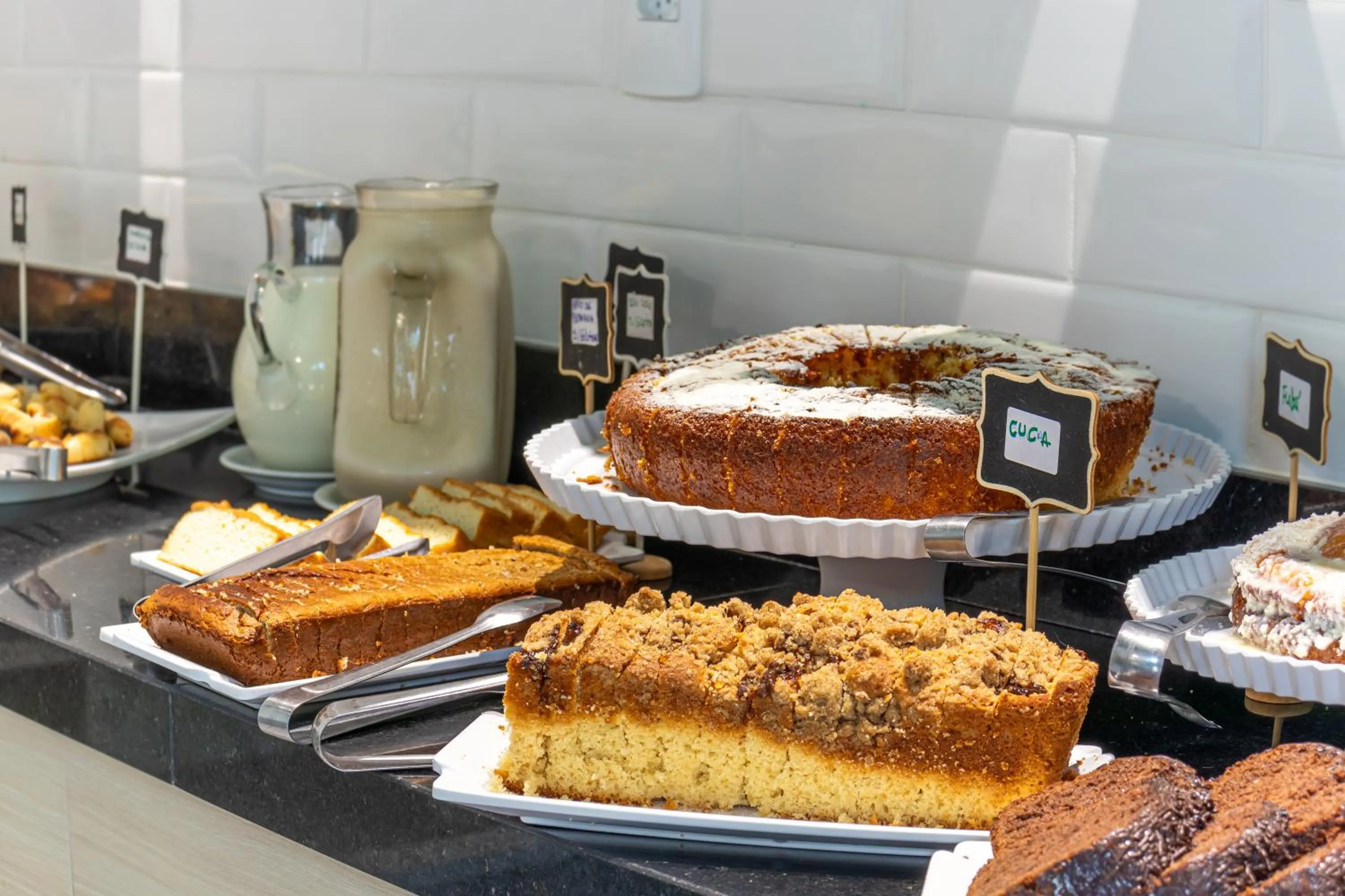 Food and drinks in Hotel Los Angeles