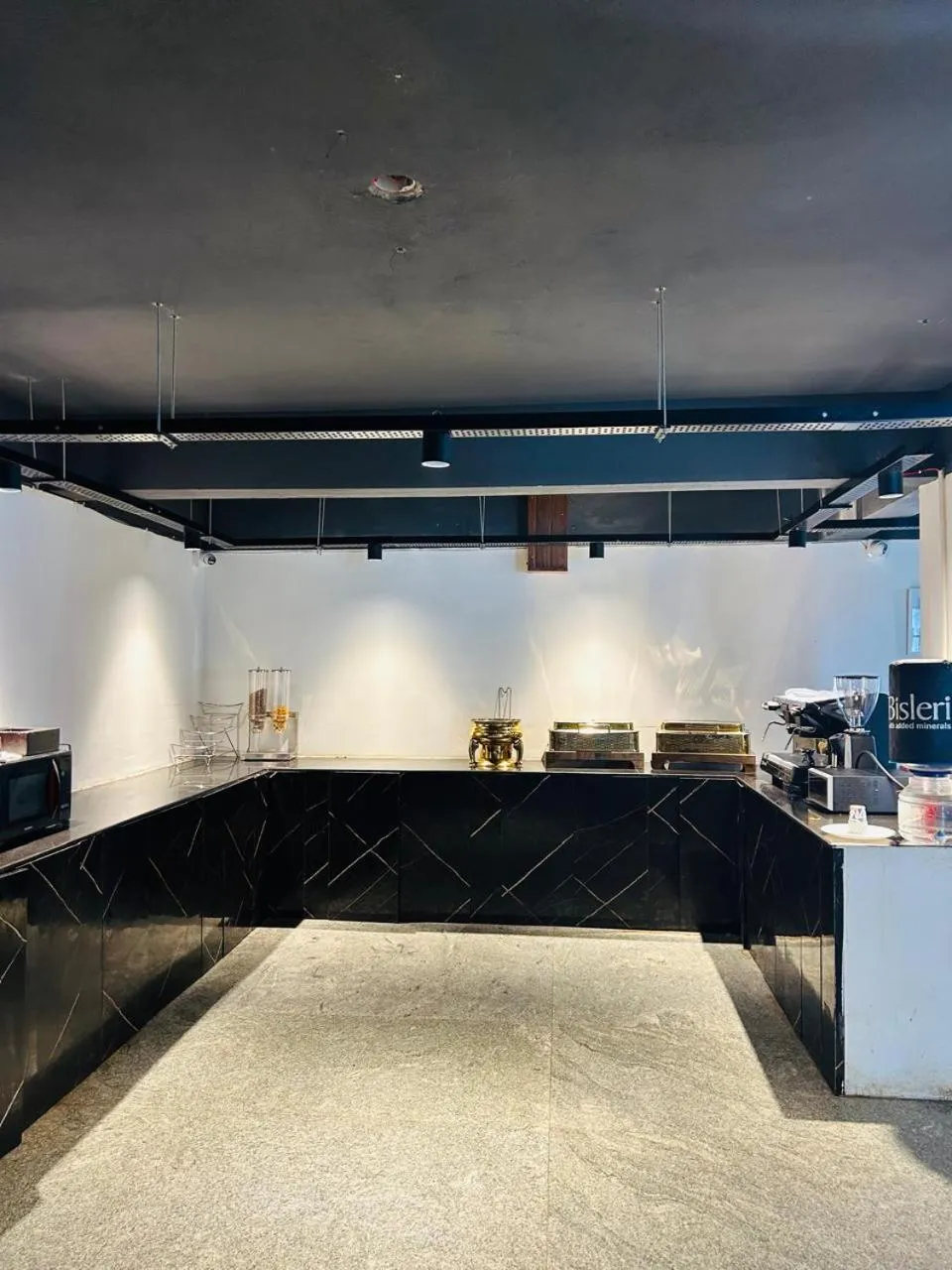 Breakfast in Wild Wings Premium Hotel