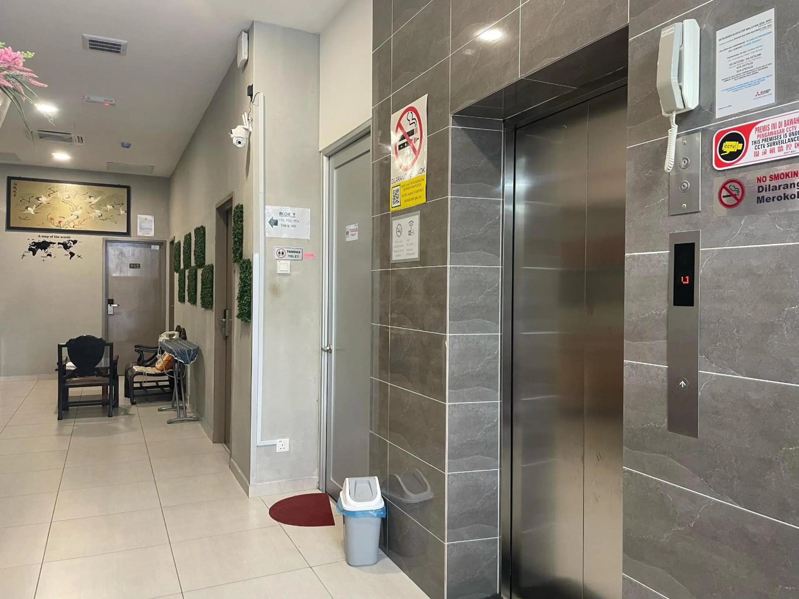 Lobby or reception in HPY Hotel