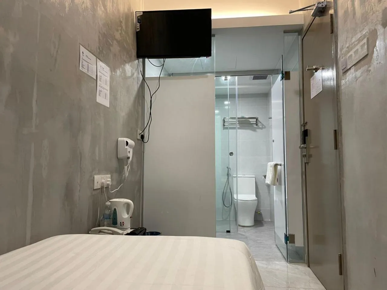 Bathroom in HPY Hotel