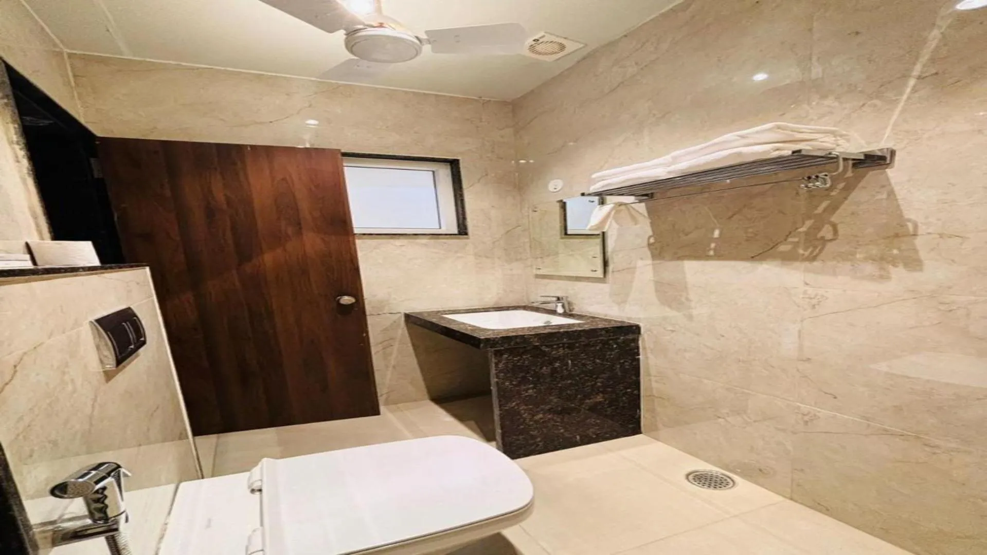 Bathroom in Jaipur Hotel Saaj Mansion