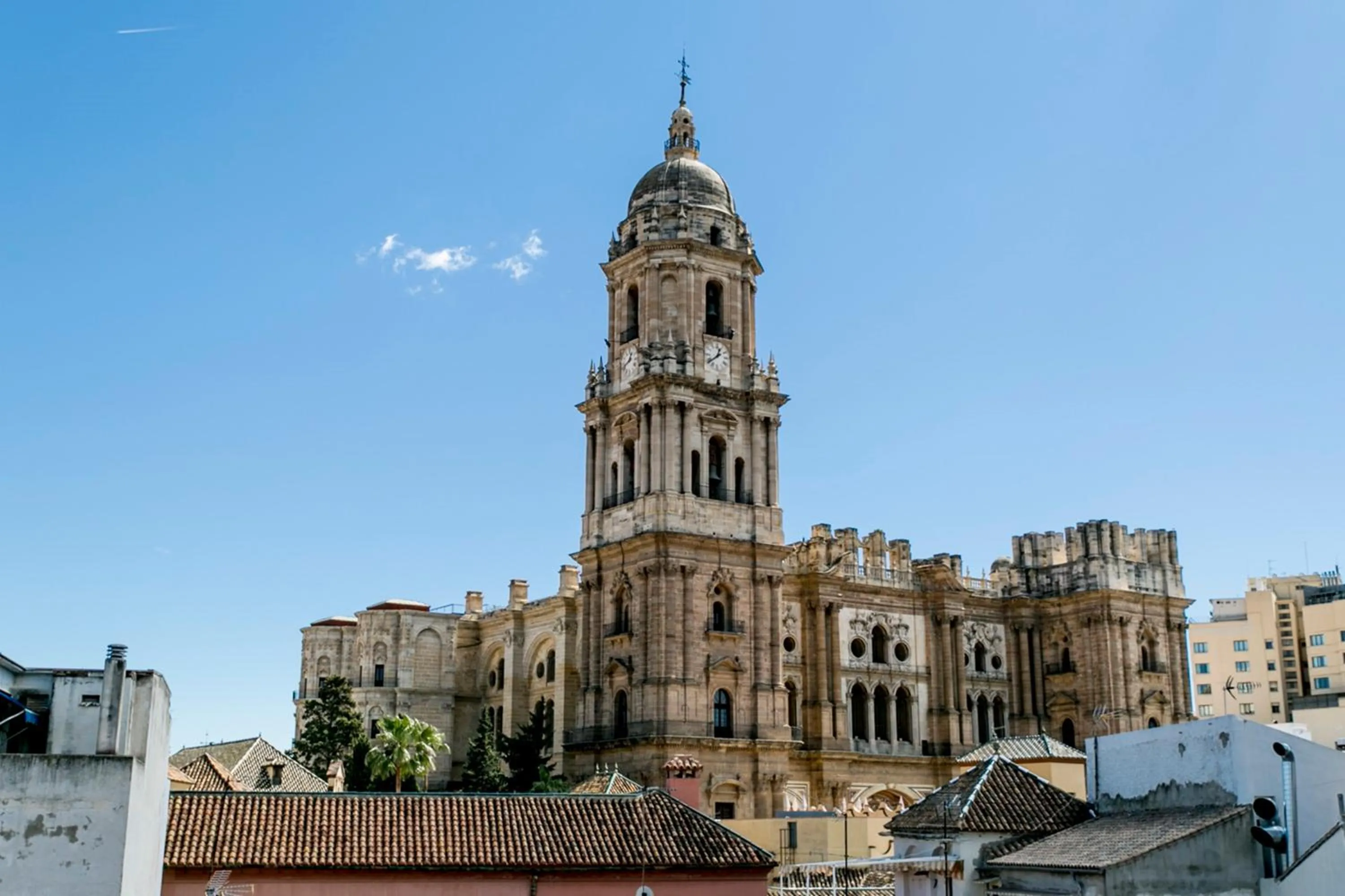 Lounge or bar in Chinitas Urban Rooms