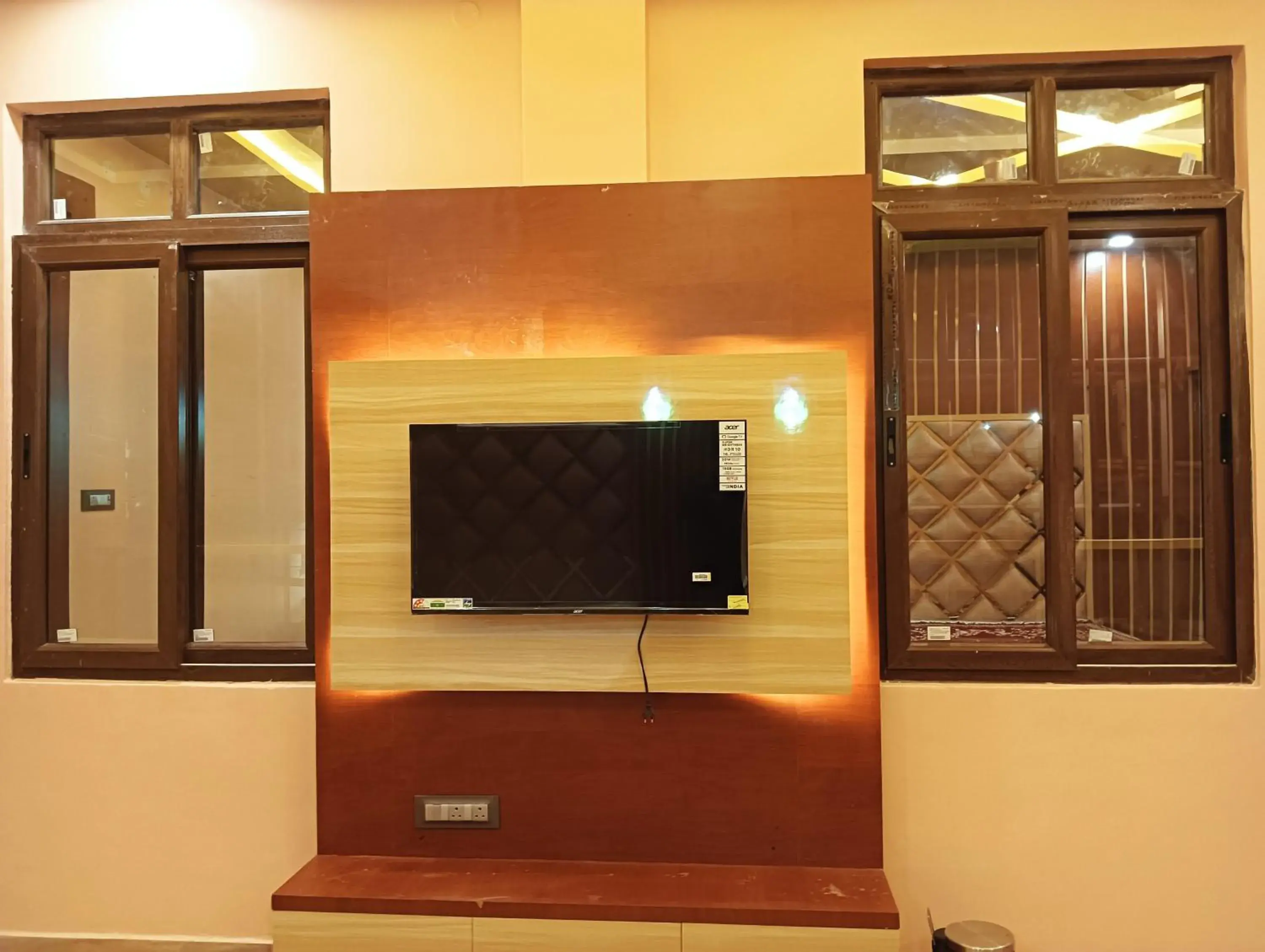 Superior Double Room in Hotel Ashok Vihar Superior Double Room in Hotel Ashok Vihar