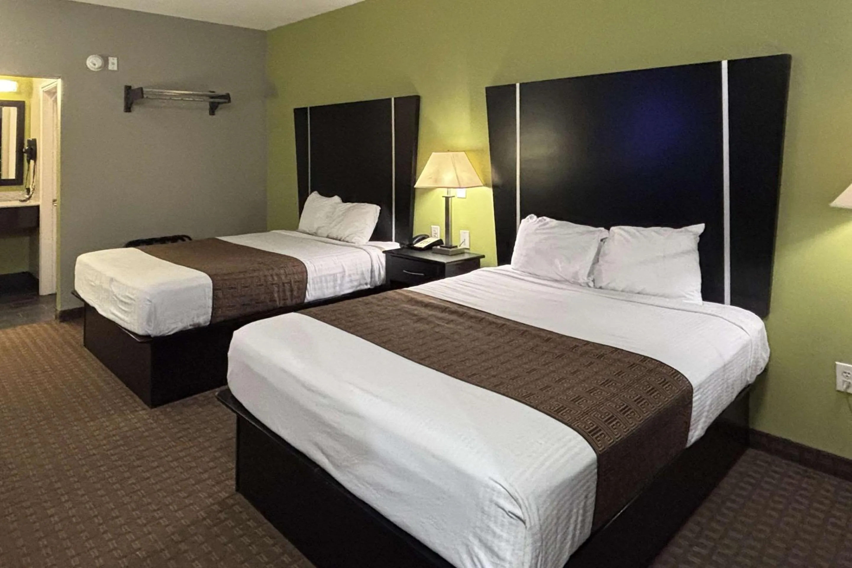 Bedroom, Bed in Rodeway Inn