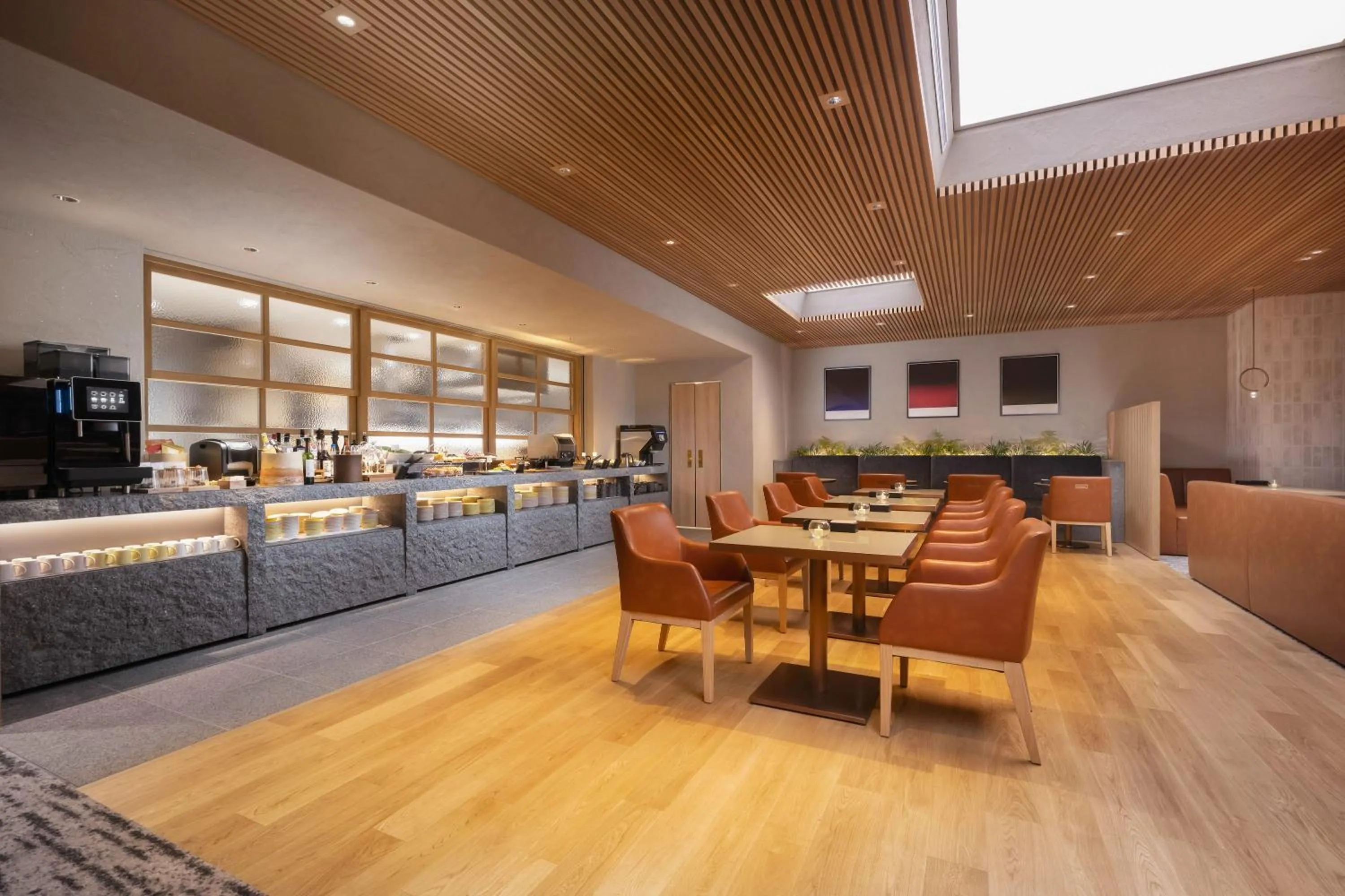 Lounge or bar in Nikko Style Niseko HANAZONO