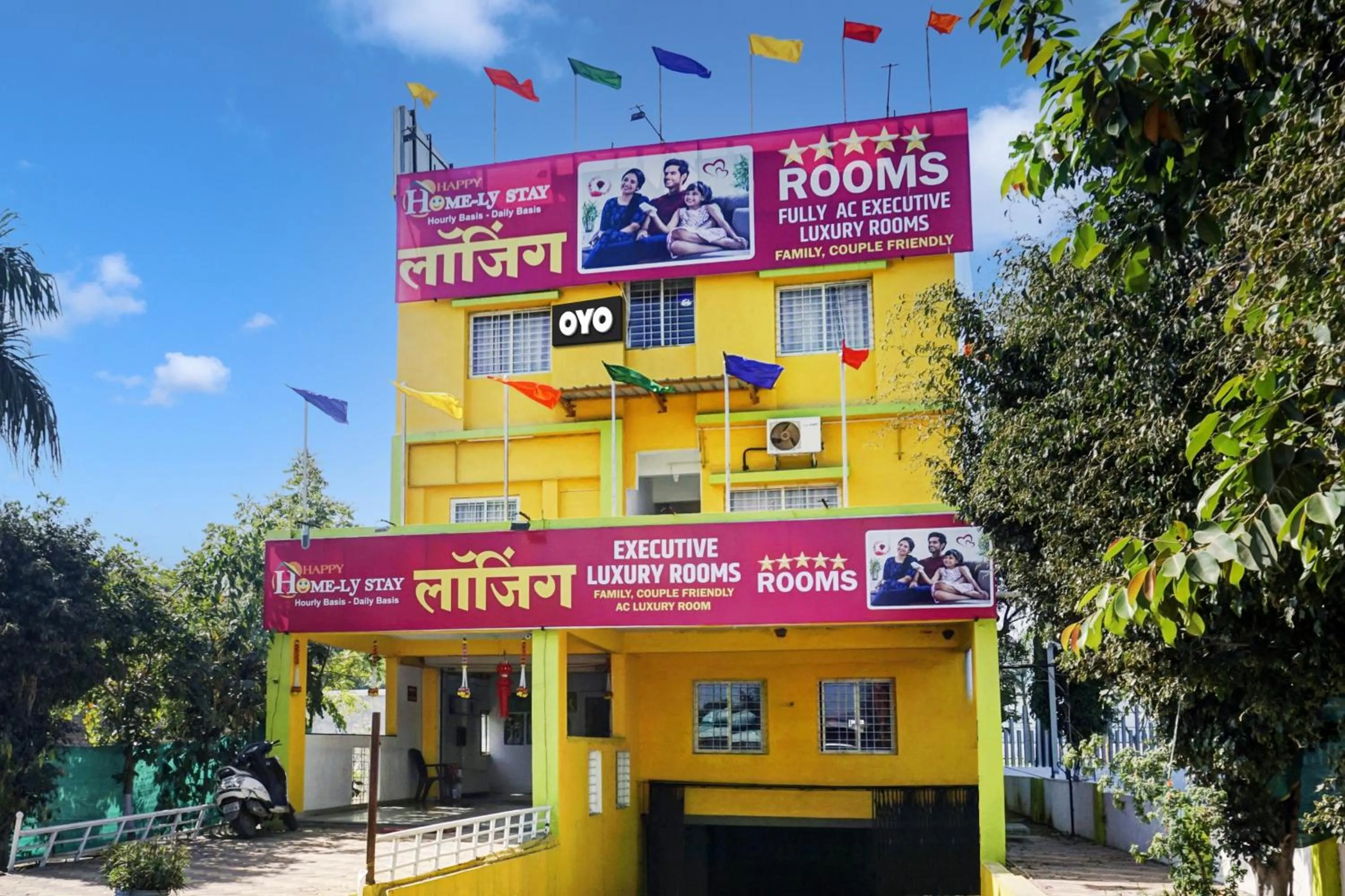 Facade/entrance in Hotel O Happy Homely Stay