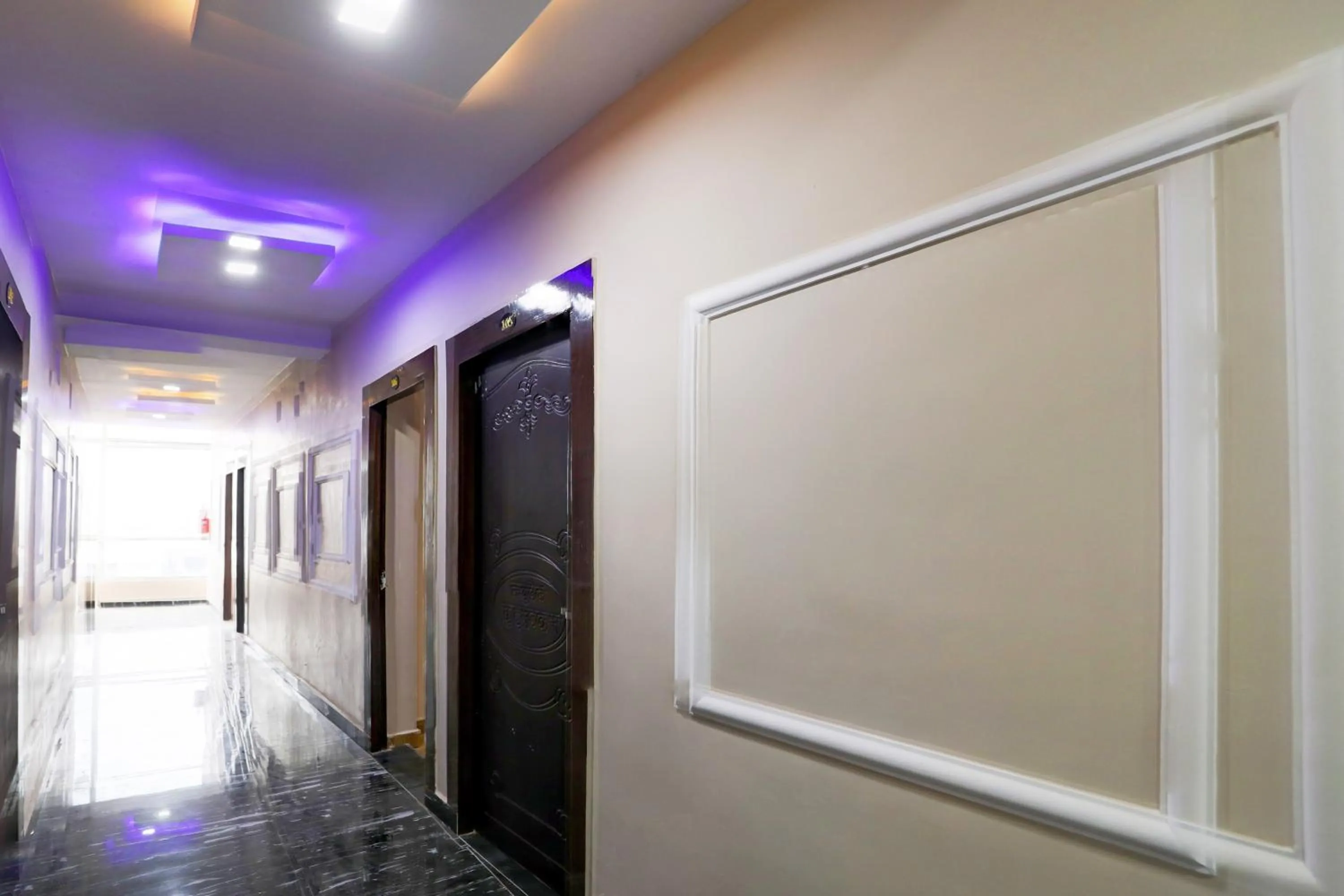 Lobby or reception in Hotel O Raisi Residency Hotel