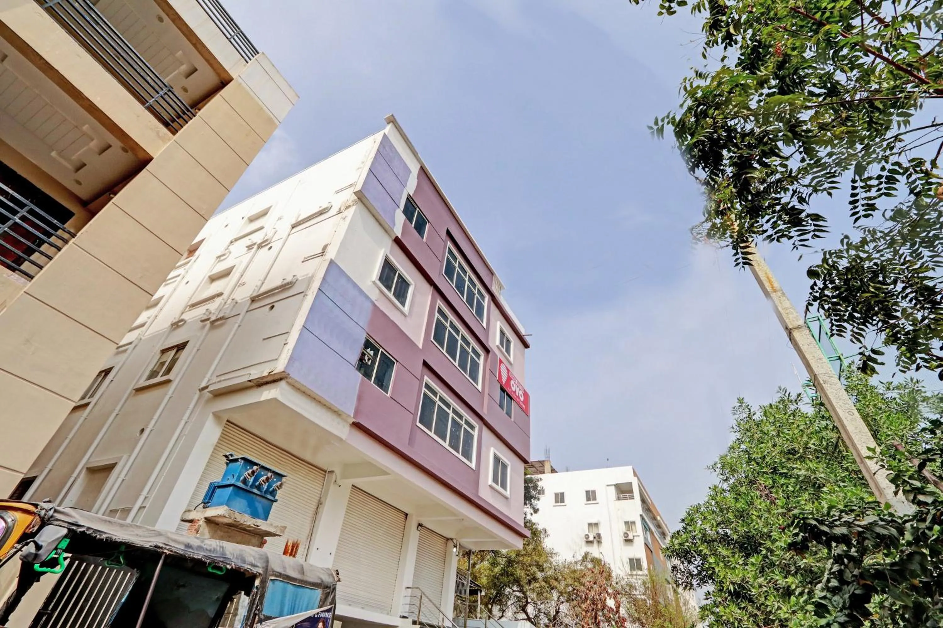 Facade/entrance in Hotel O Sriman Stay Inn
