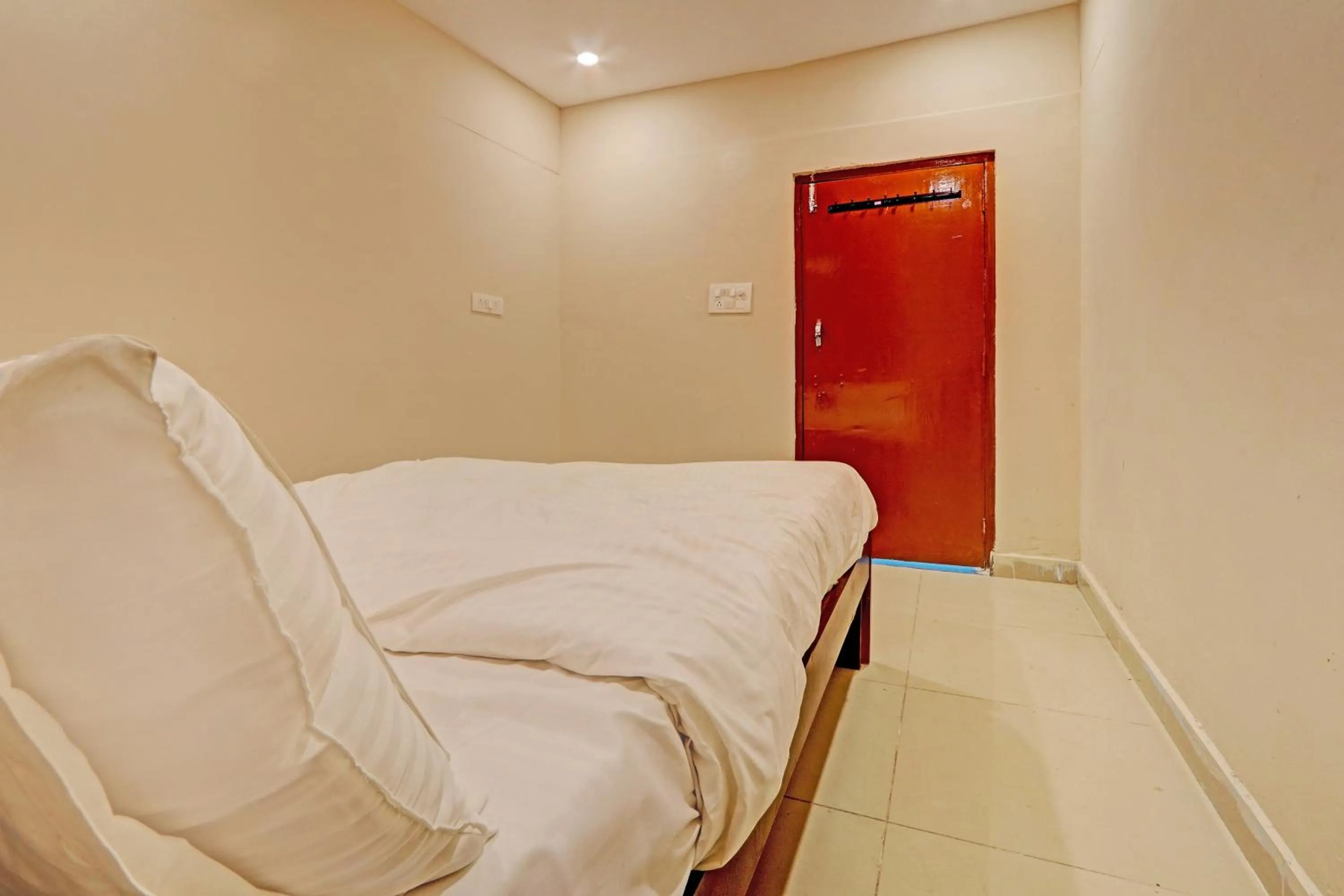 Bedroom in Hotel O Sriman Stay Inn