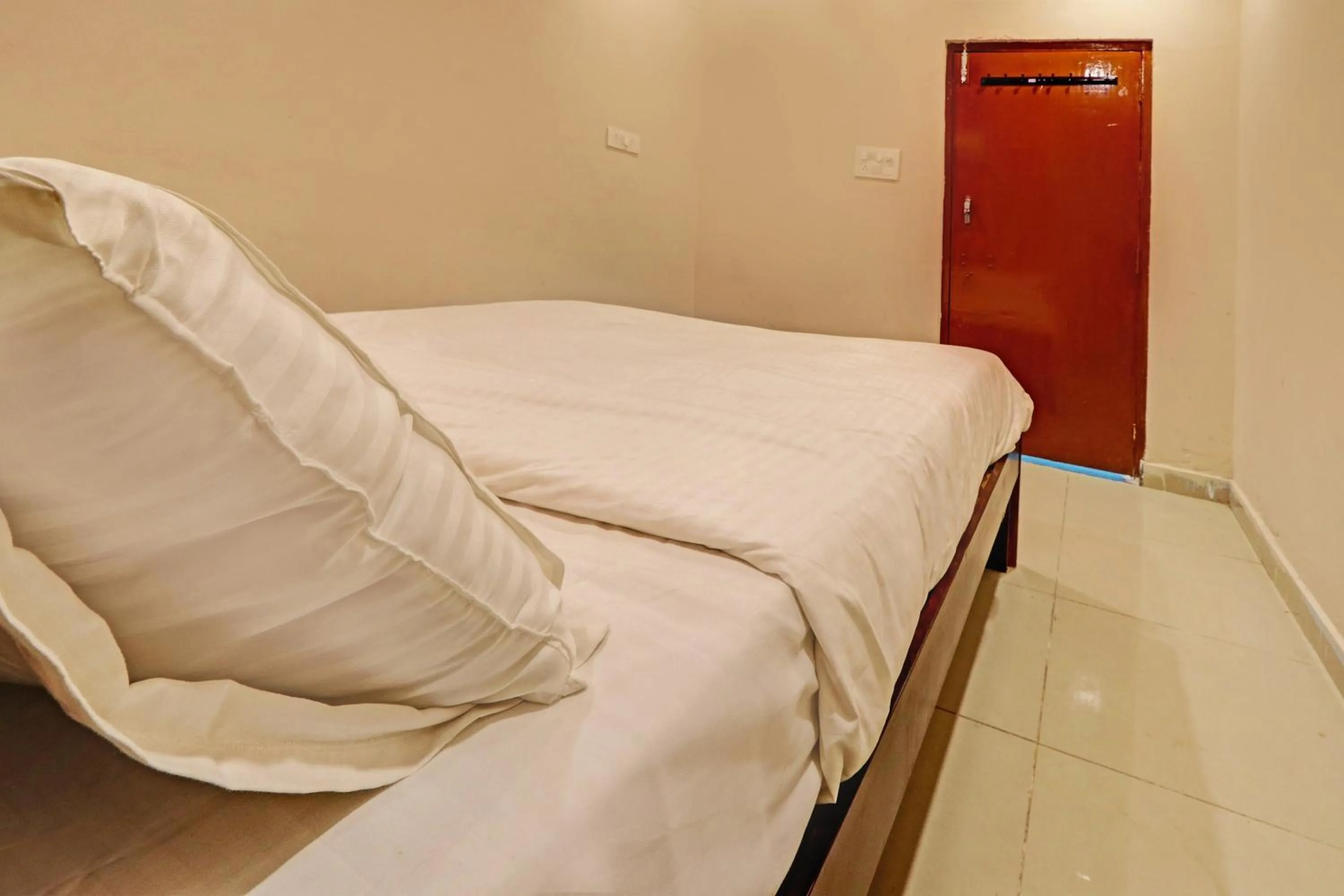 Bedroom in Hotel O Sriman Stay Inn