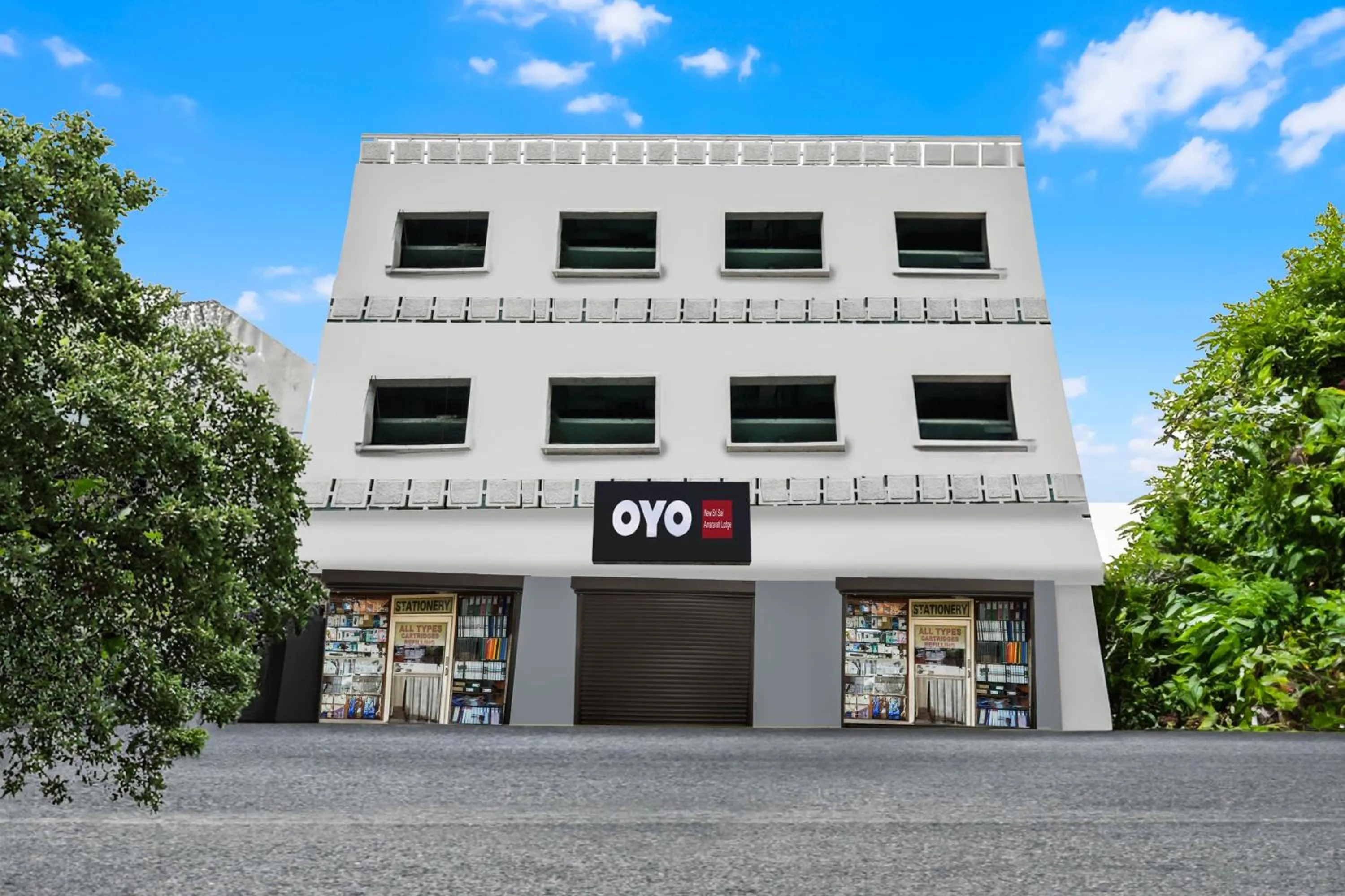 Facade/entrance in Hotel O New Sri Sai Amaravati Lodge