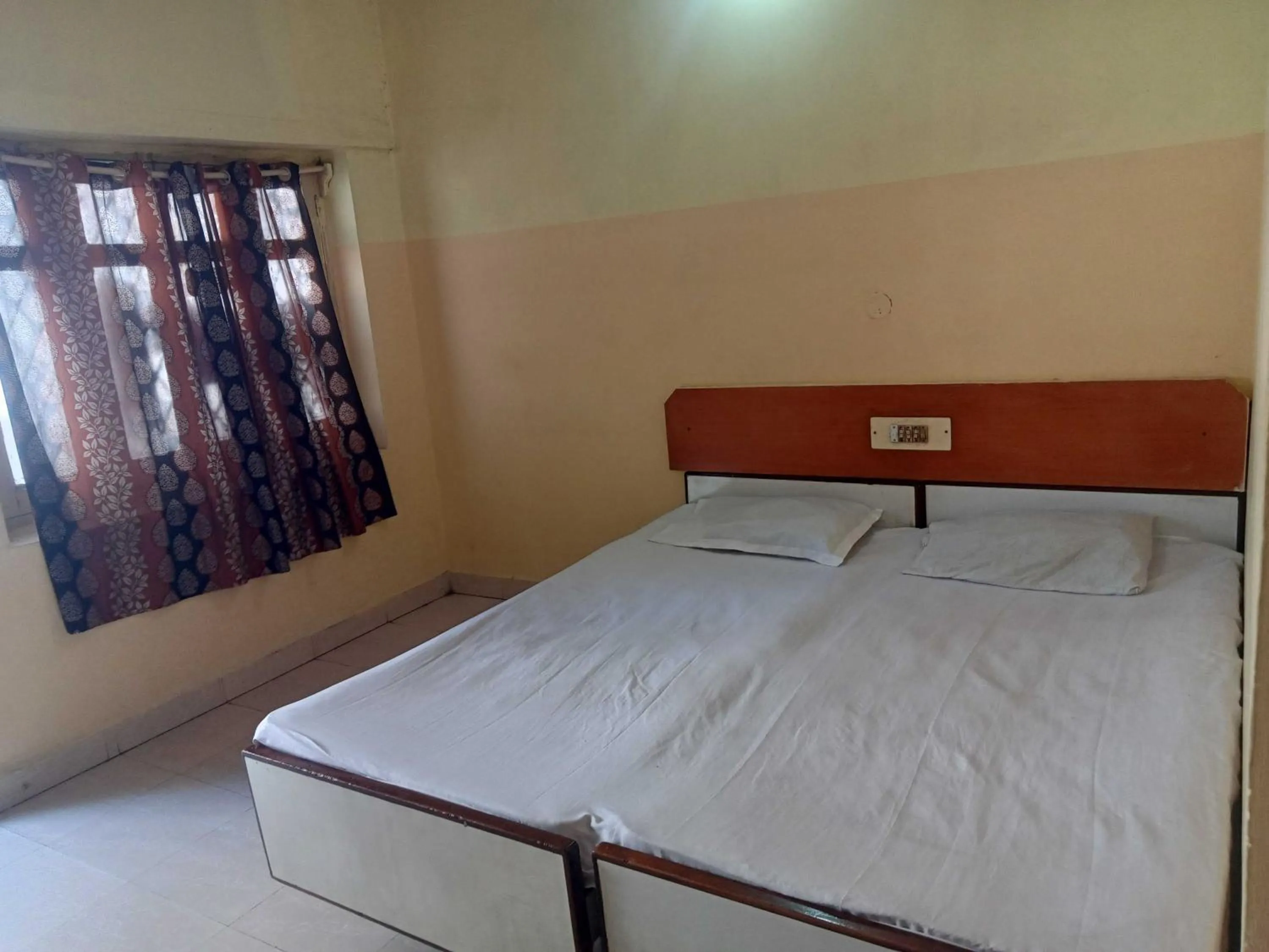 Hotel O New Sri Sai Amaravati Lodge