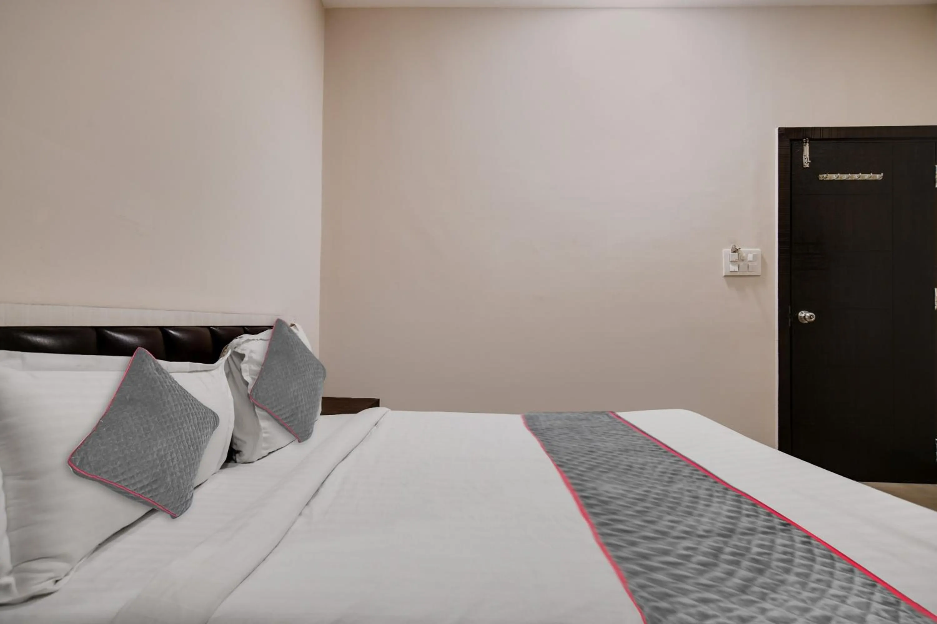 Bedroom, Bed in Townhouse Prime Stay