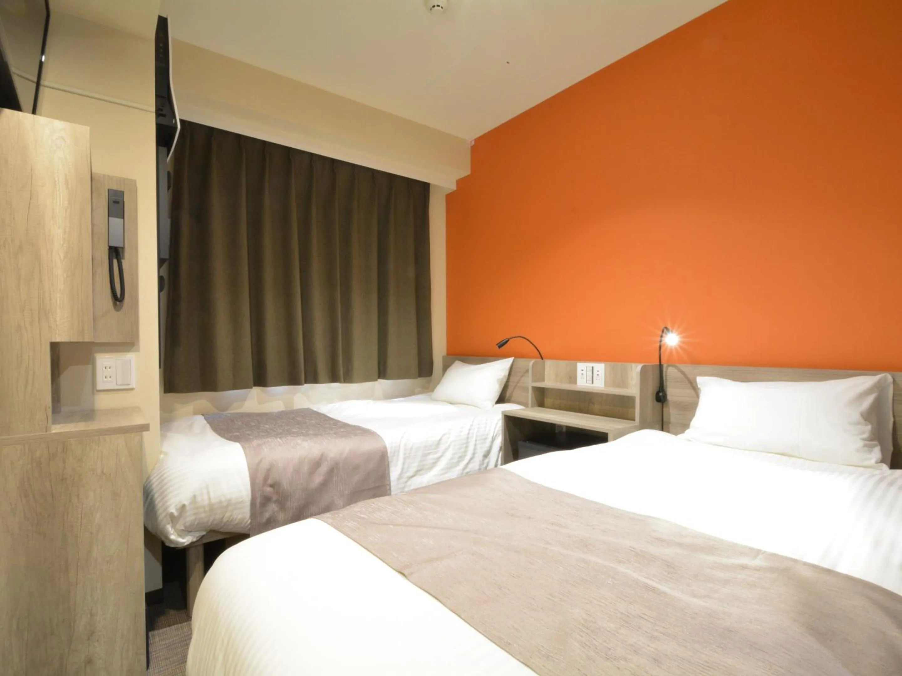 Photo of the whole room, Bed in Hotel Sanrriott Shinsaibashi