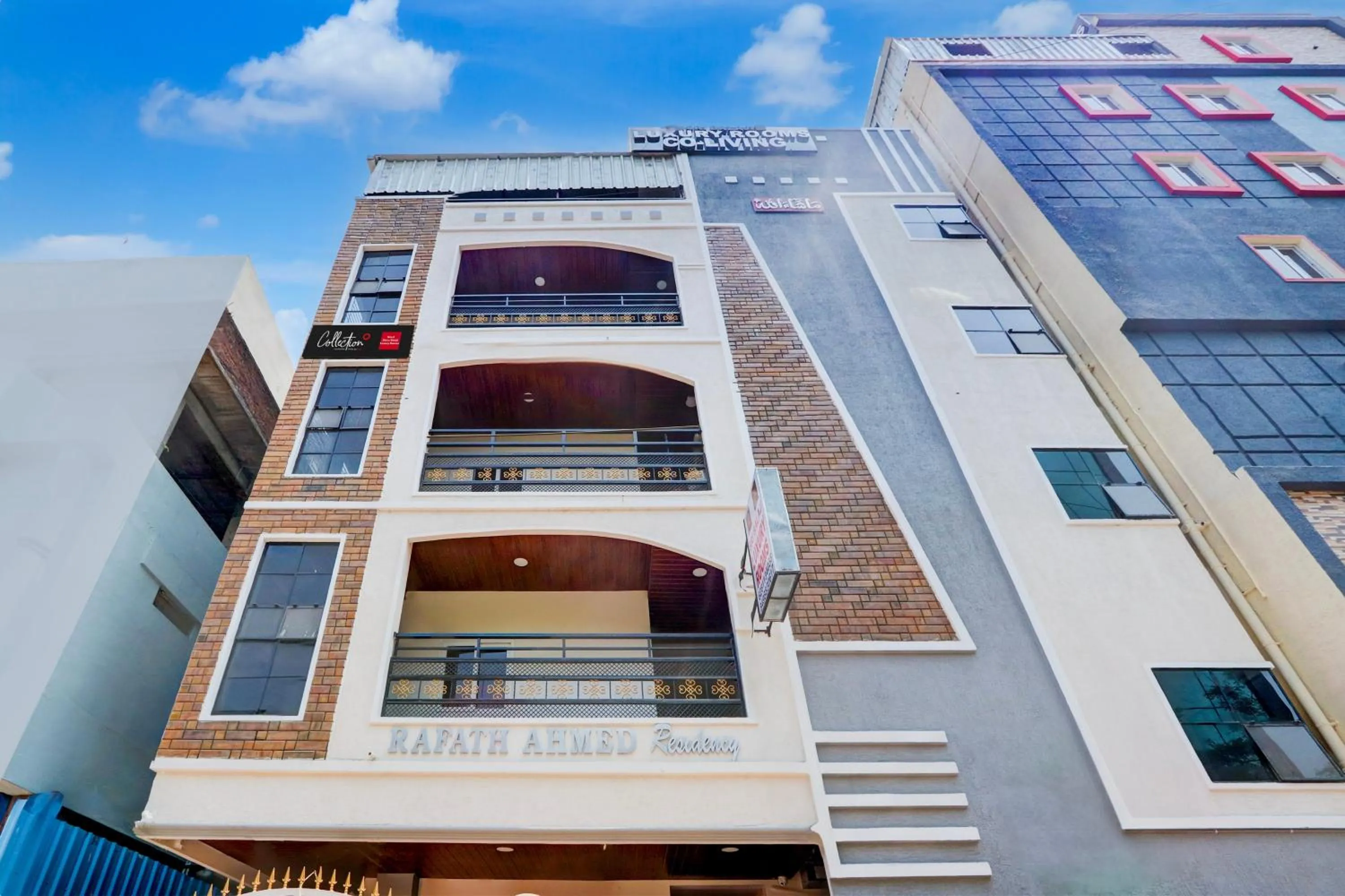 Facade/entrance in Super Collection O Sri Balaji Luxury rooms