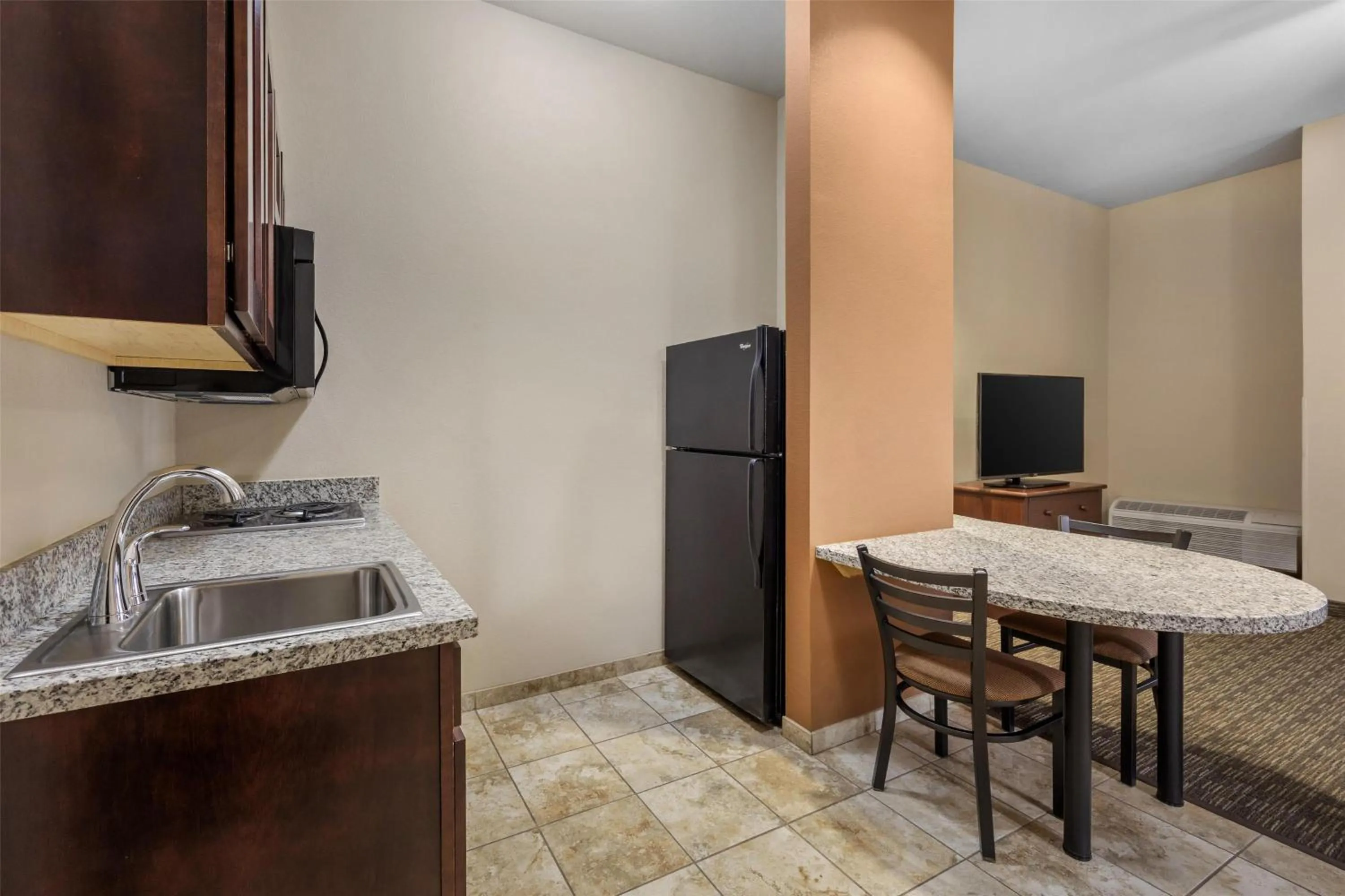 Bedroom in Best Western North Edge Inn