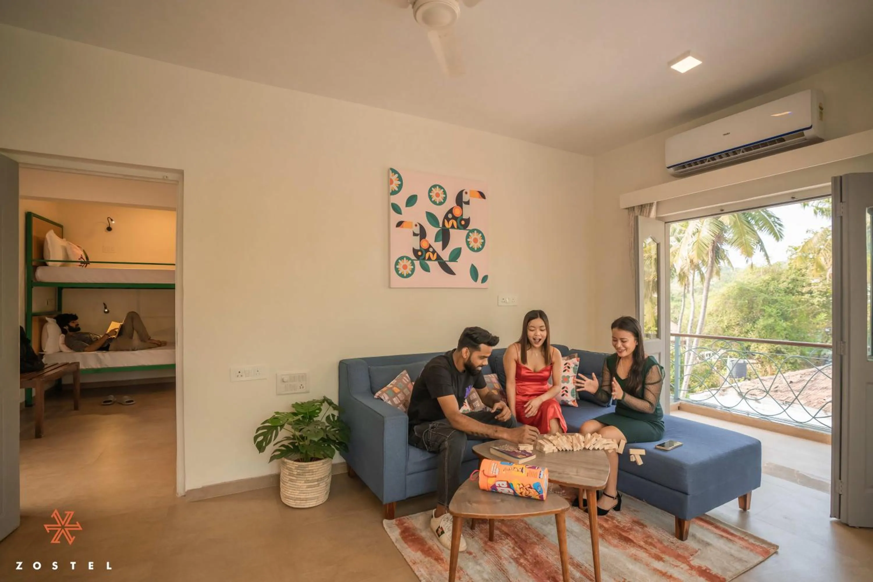 Living room in Zostel Goa (Anjuna)