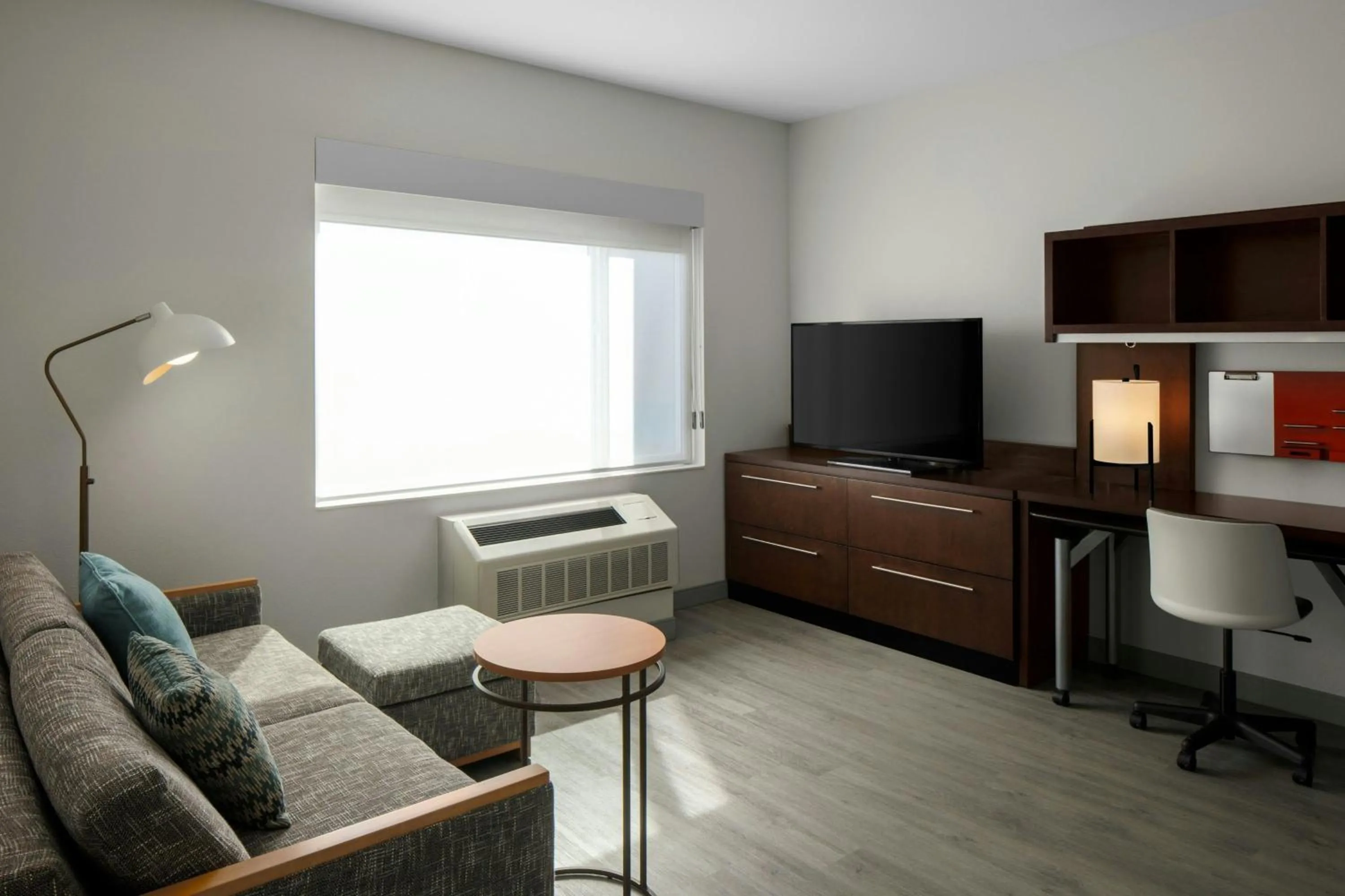 Living room in TownePlace Suites by Marriott Anchorage Midtown