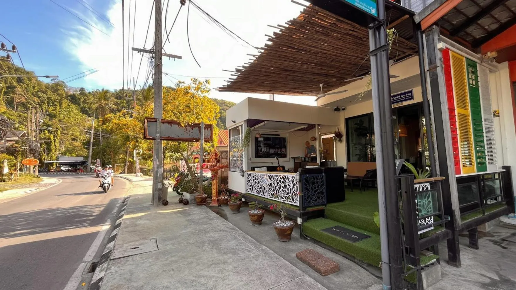 Property building in Coco Mountain View Guest House Hotel