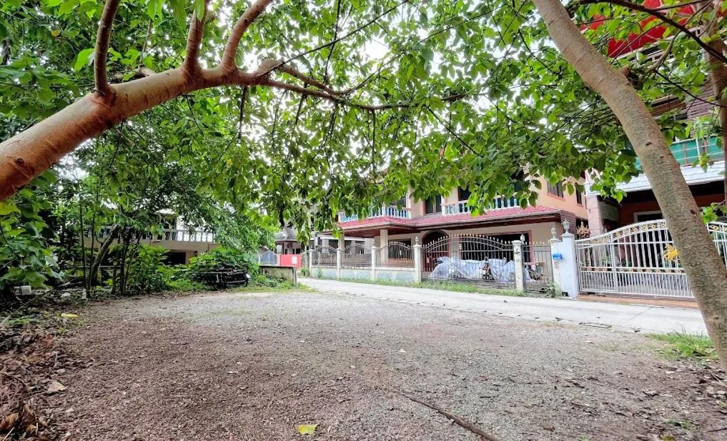 Property building in Coco Mountain View Guest House Hotel