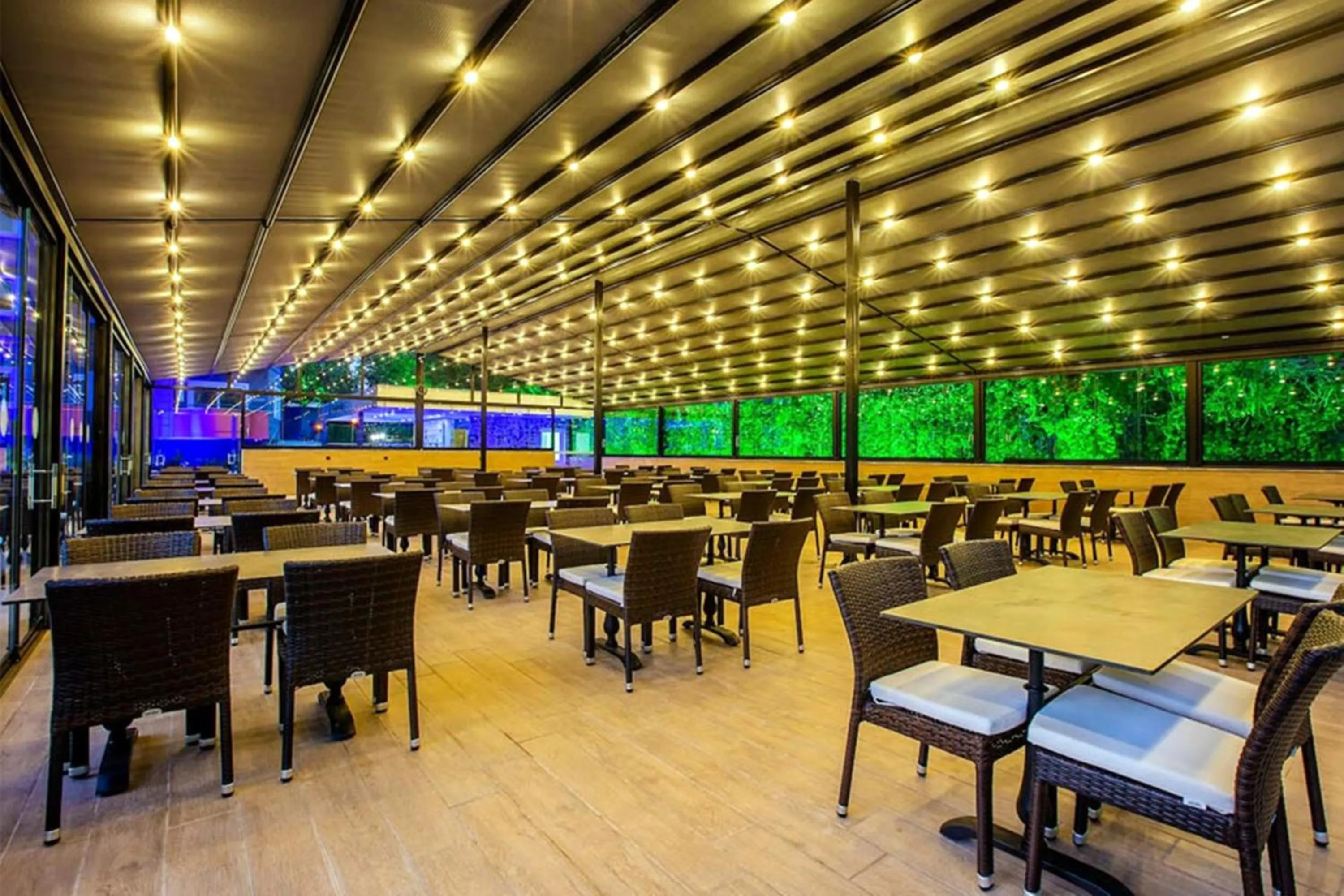 Restaurant/places to eat in Grand Alisa Hotel (Ex. Royalisa Hotel)