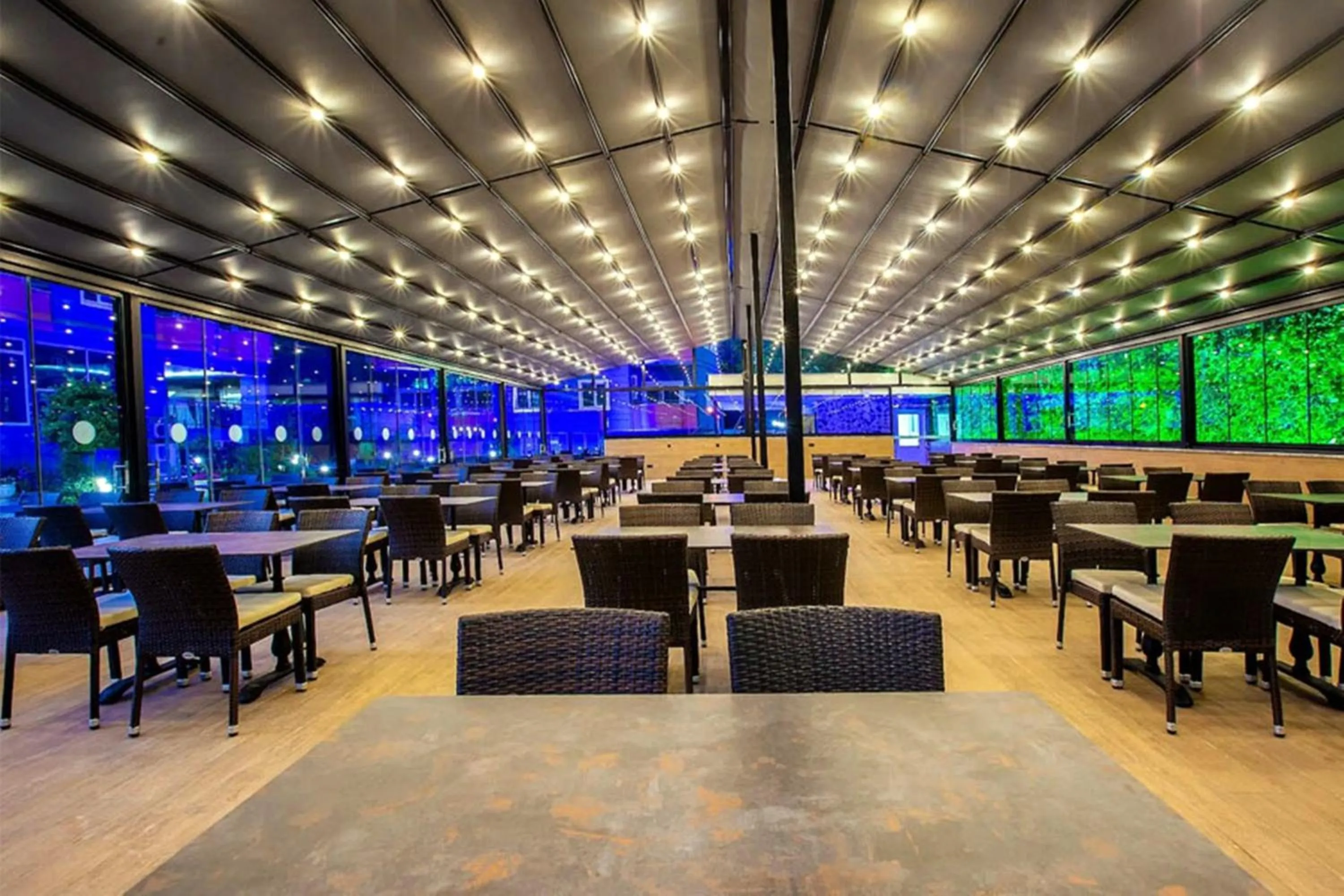 Restaurant/places to eat in Grand Alisa Hotel (Ex. Royalisa Hotel)