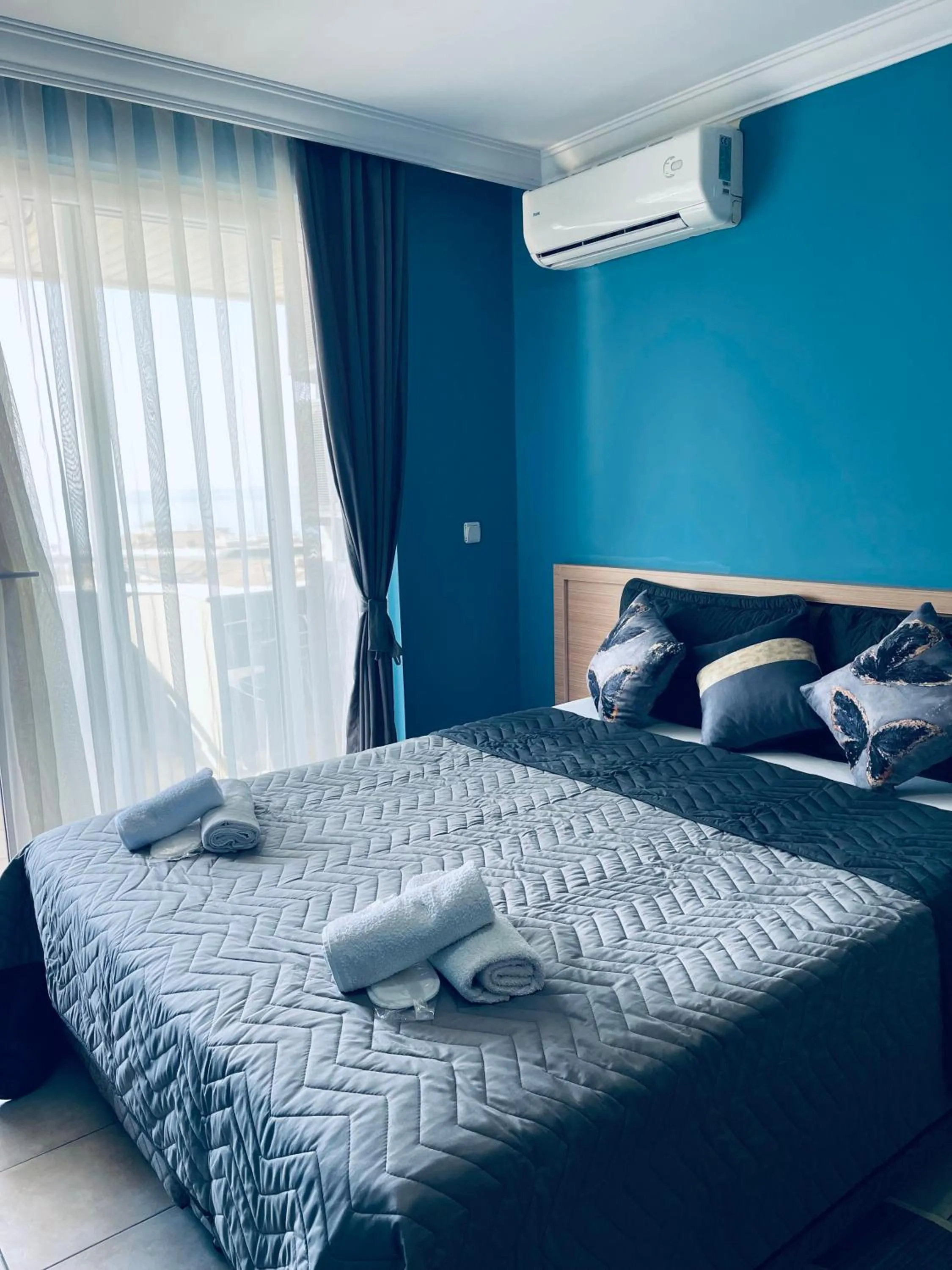 Bed in Grand Alisa Hotel (Ex. Royalisa Hotel)