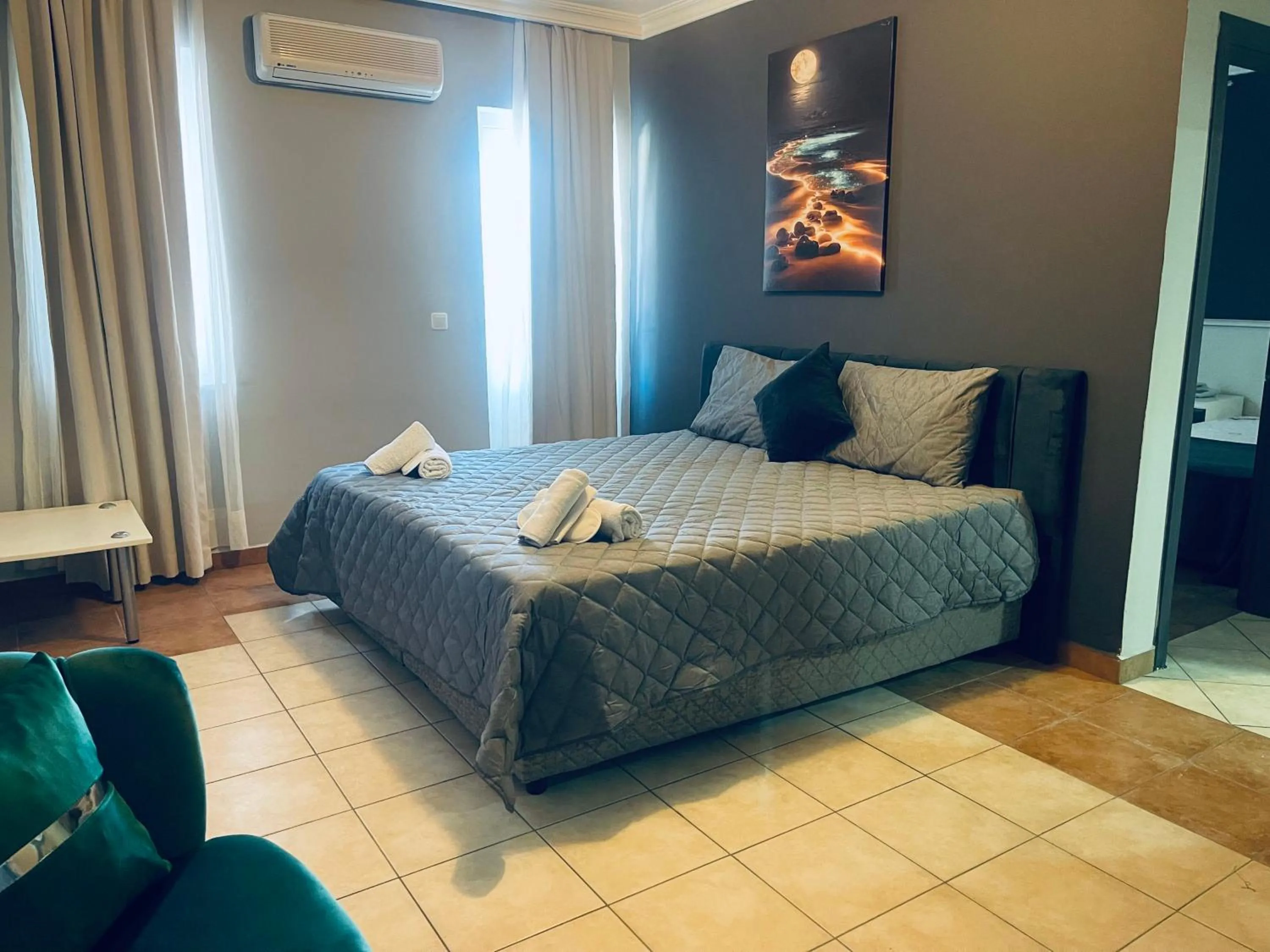 Bed in Grand Alisa Hotel (Ex. Royalisa Hotel)