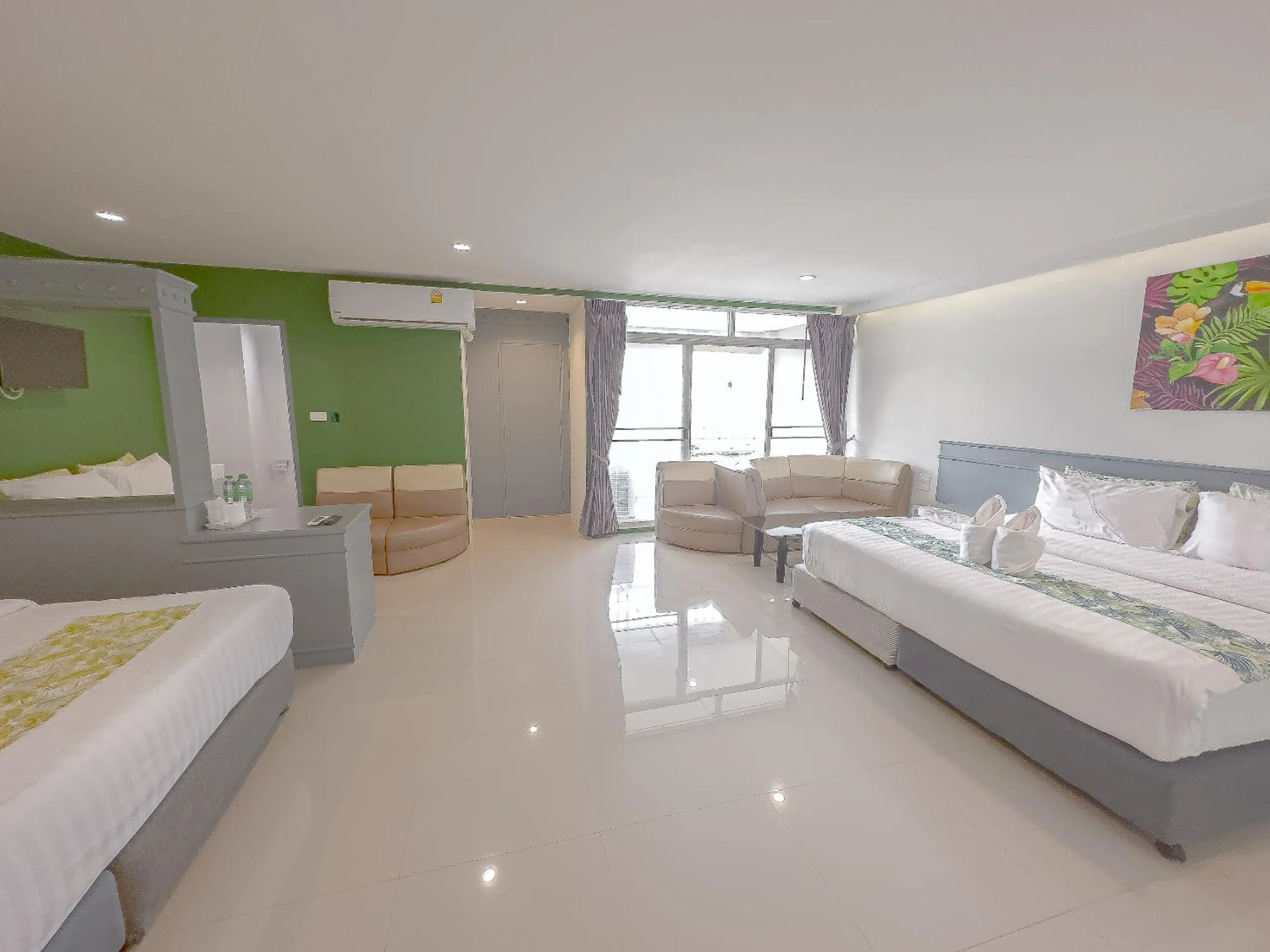 Bed in Xanadu Hotel Utapao