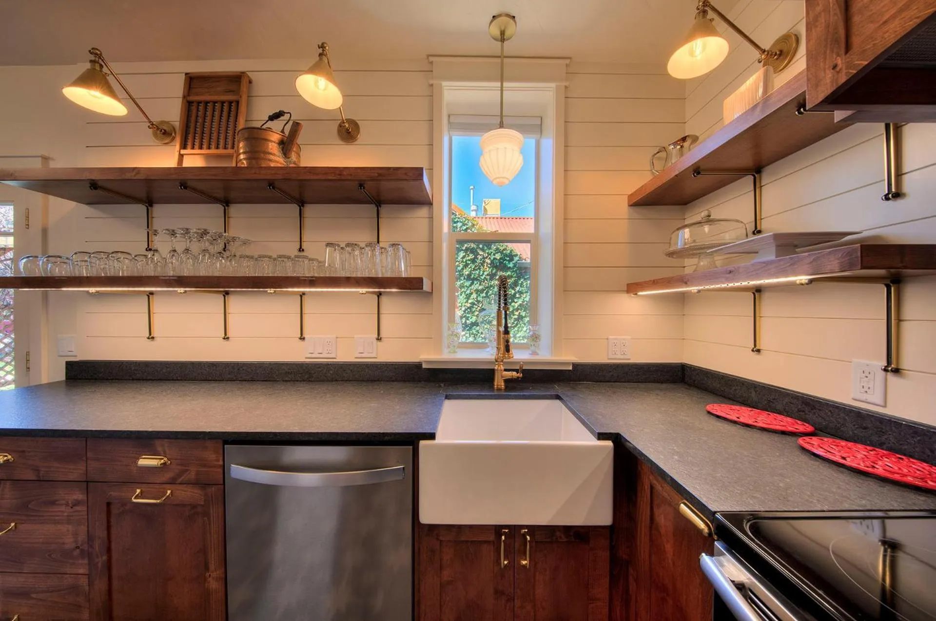 Cali Cochitta Vacation Rentals