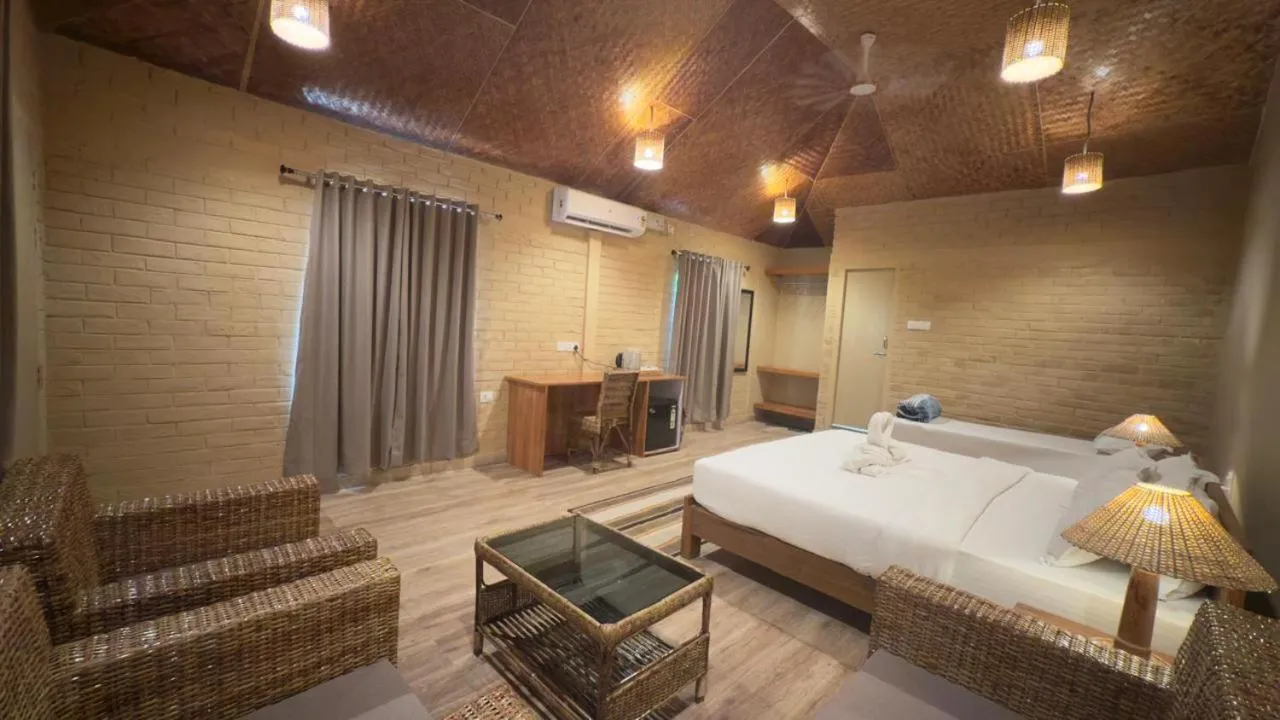 Bed in HABITAS RHINO BY NATURE HUNT