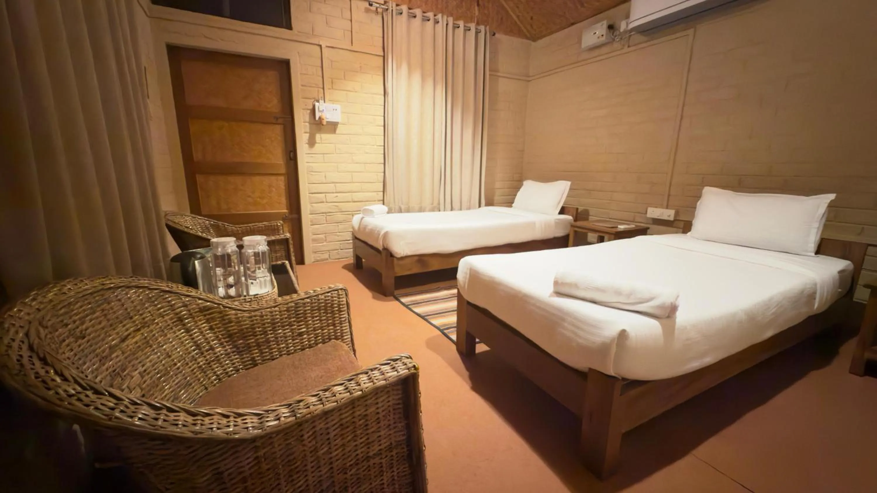 Other, Bed in HABITAS RHINO BY NATURE HUNT