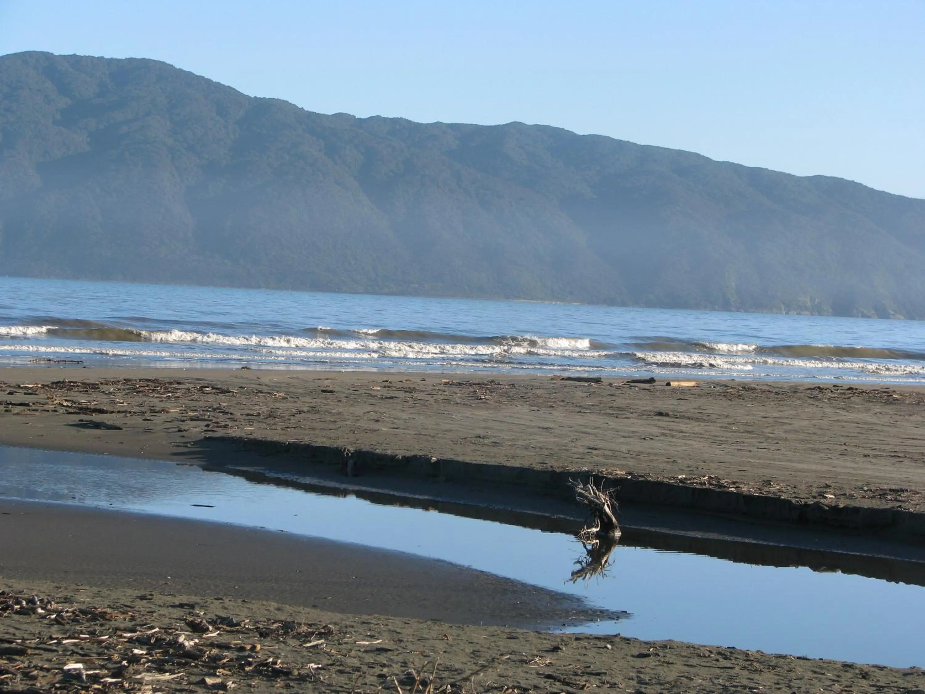 Sea view in Top Floor Bed and Breakfast