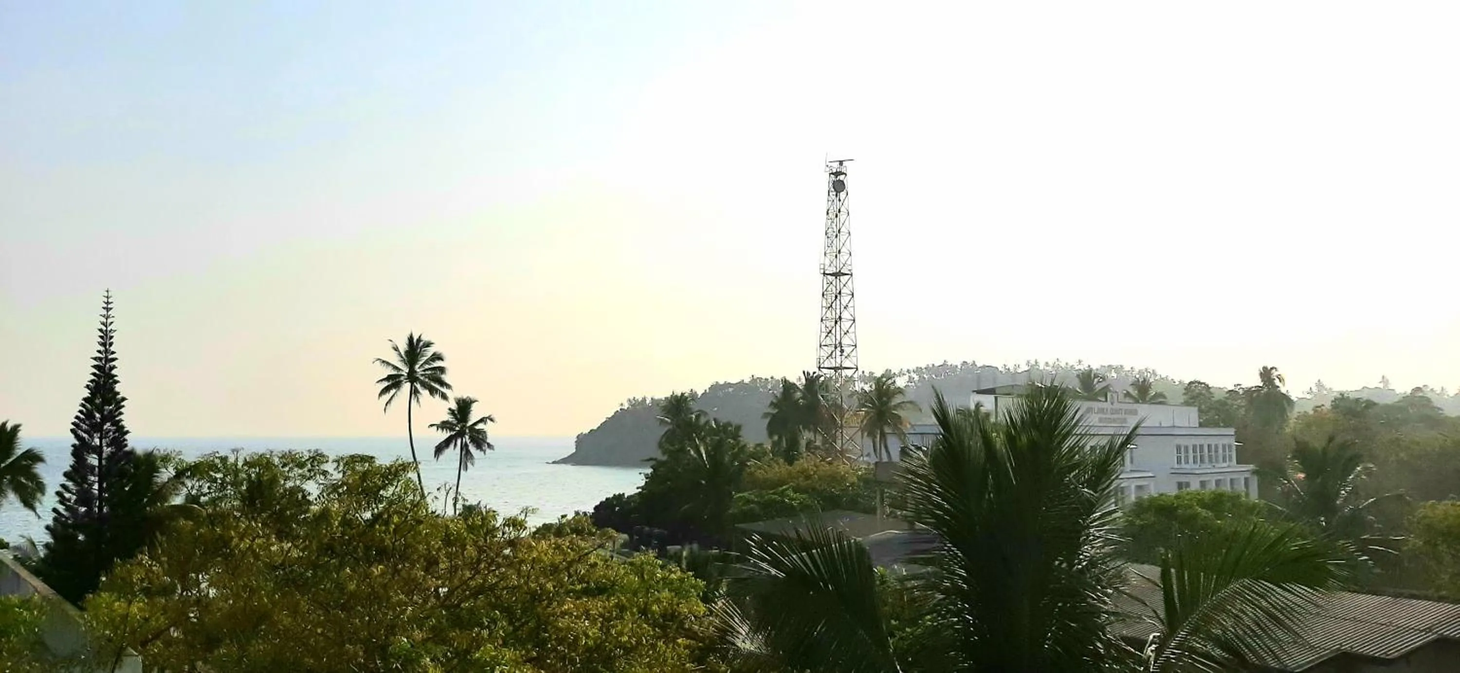 Day in Dream Palace Family Guest House Mirissa , Beach 50m