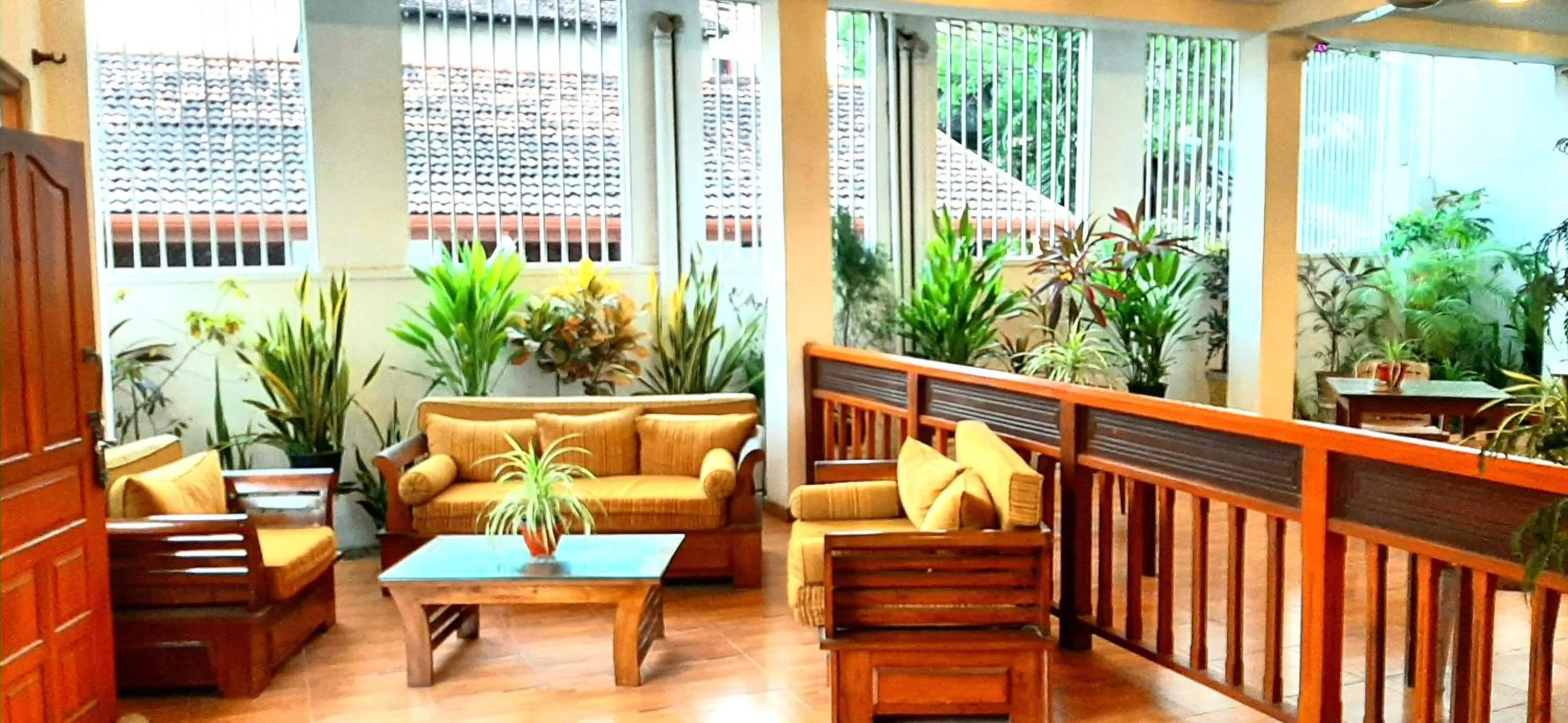 Day in Dream Palace Family Guest House Mirissa , Beach 50m