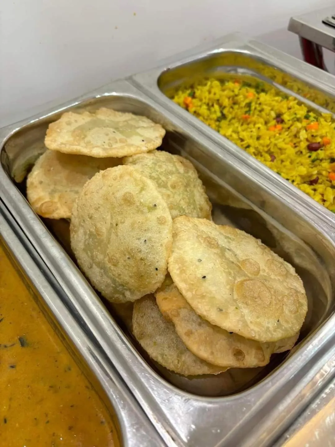 Food in Swet Palash Resort