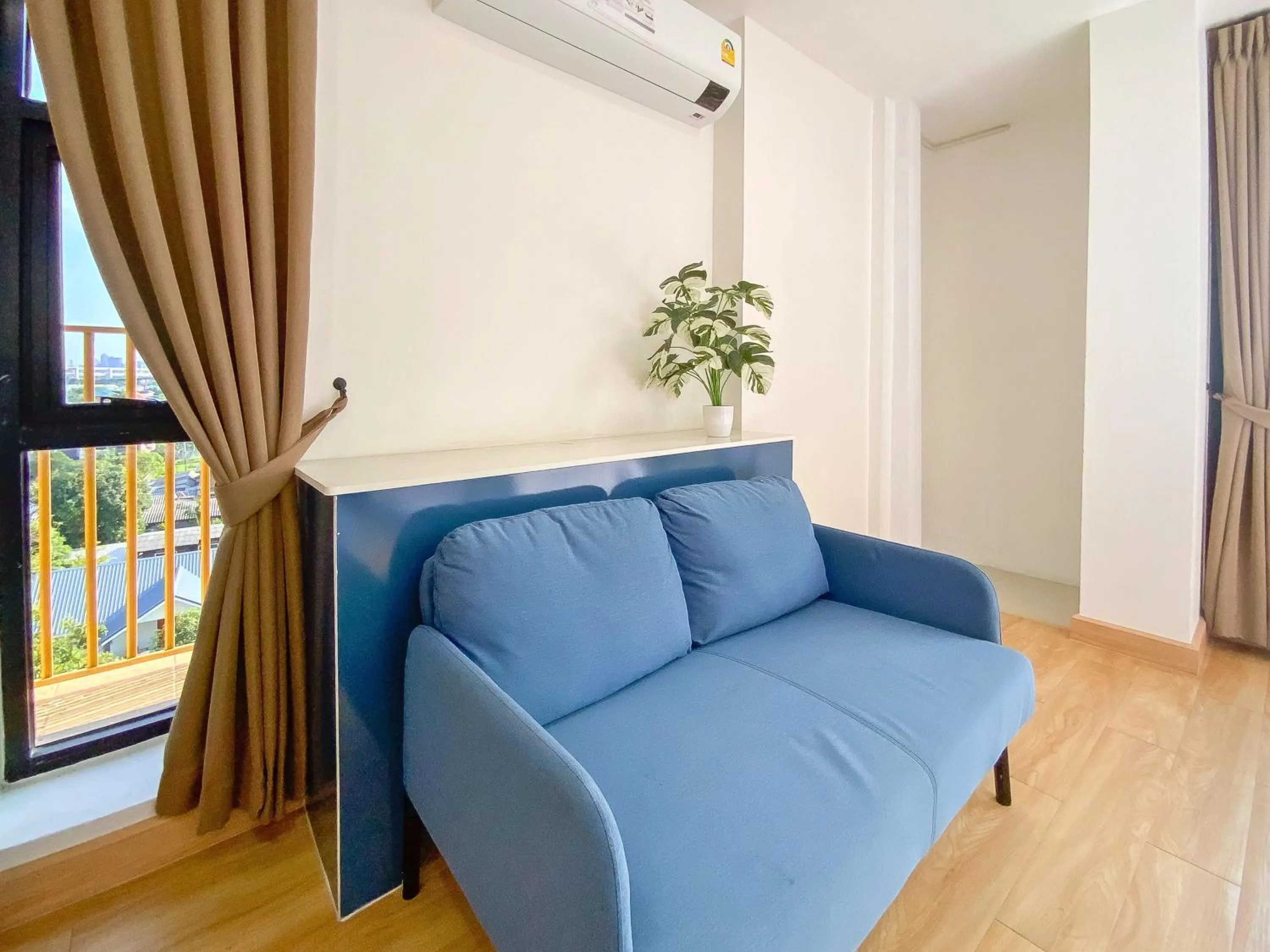 Seating area in Goldsmith Bangkok Residence