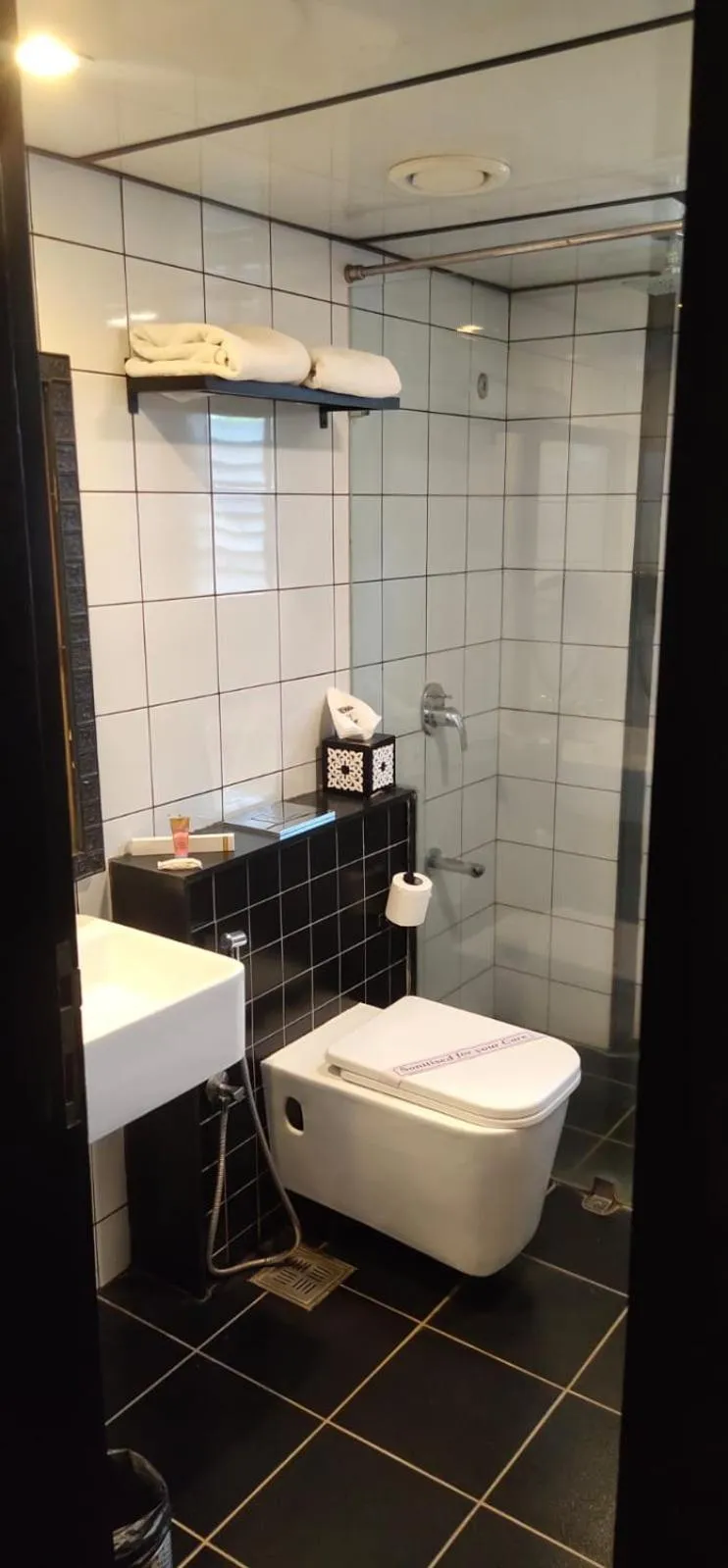 Bathroom in Liwa - The Transit Hotel, Bengaluru