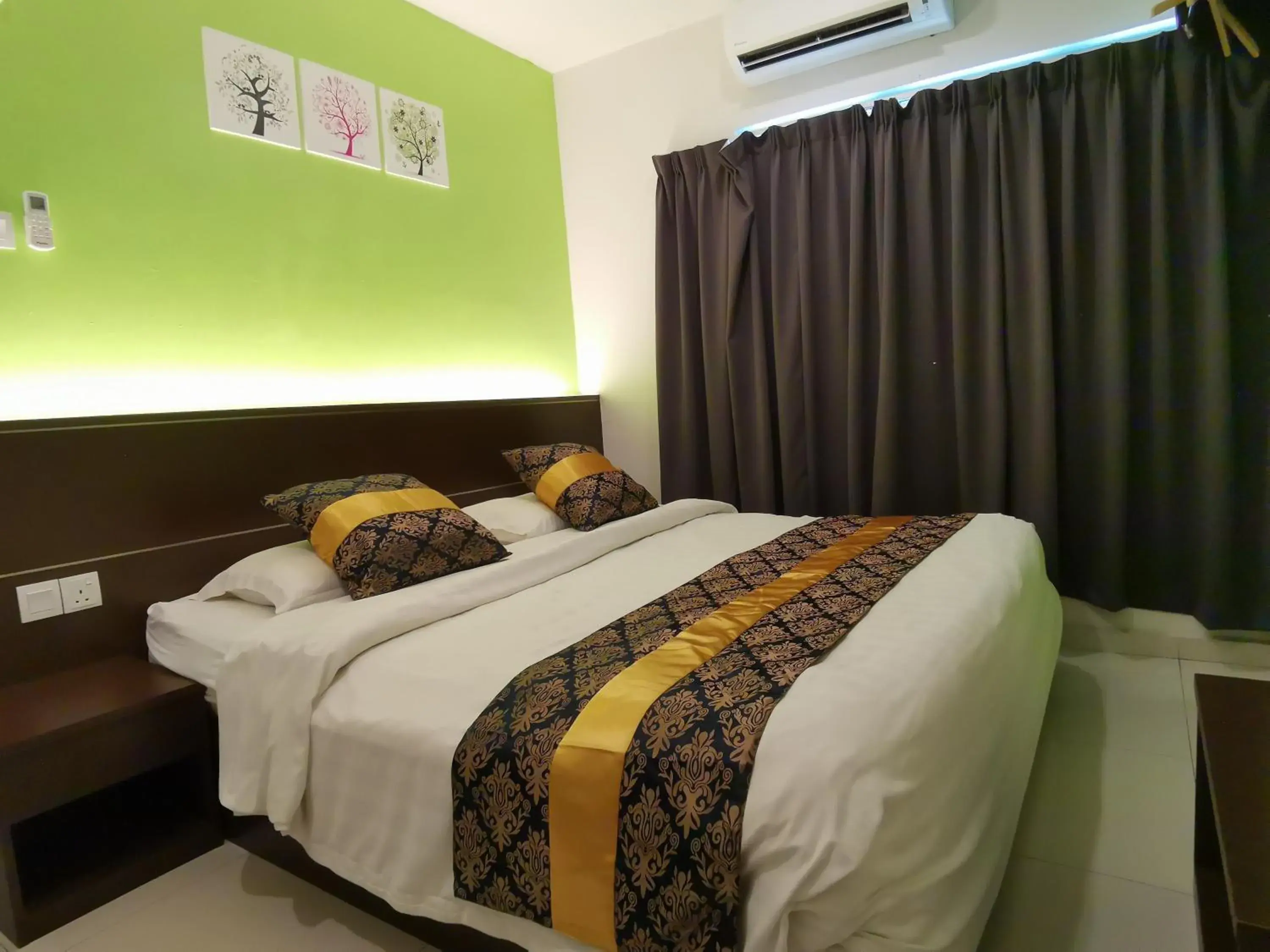 Deluxe King Room in Star Bay Hotel Deluxe King Room in Star Bay Hotel