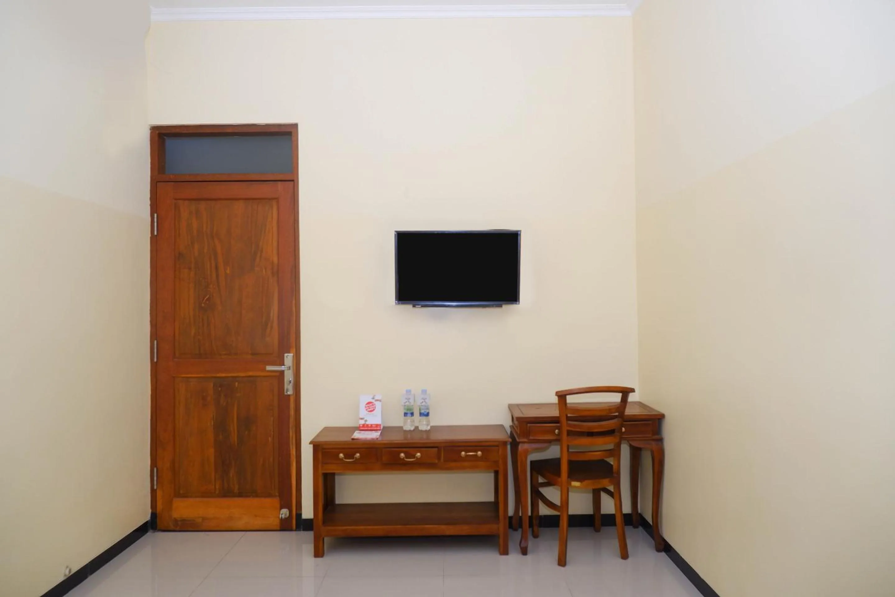 TV and multimedia in Hotel Pelangi Indah