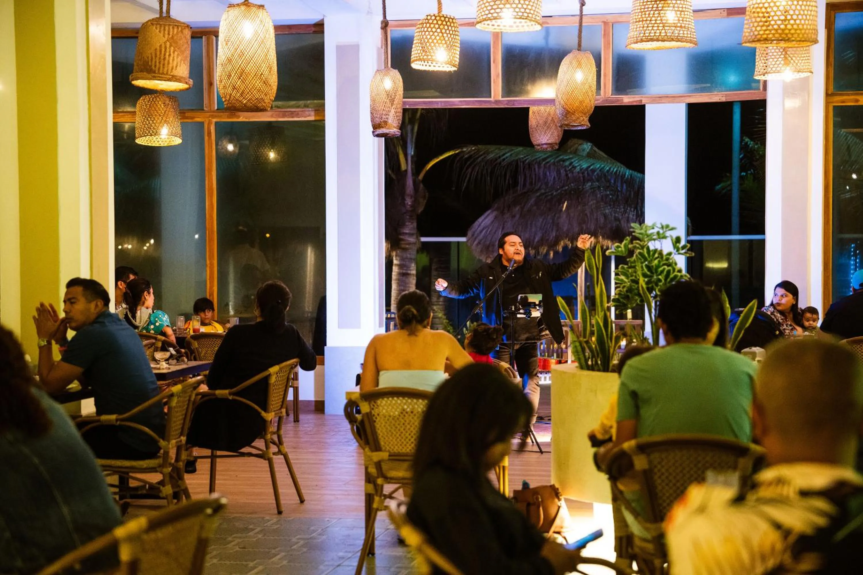 Restaurant/places to eat in Hotel Presidente Beach Playas