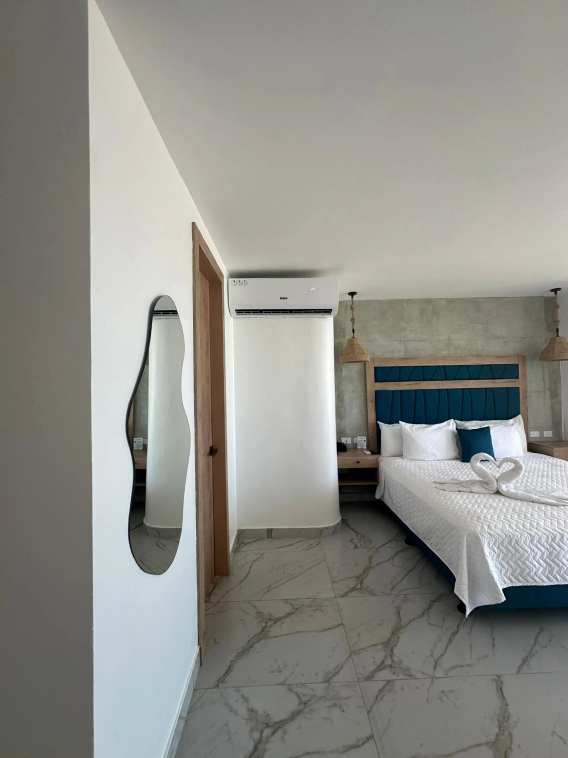 Bed in Hotel Presidente Beach Playas