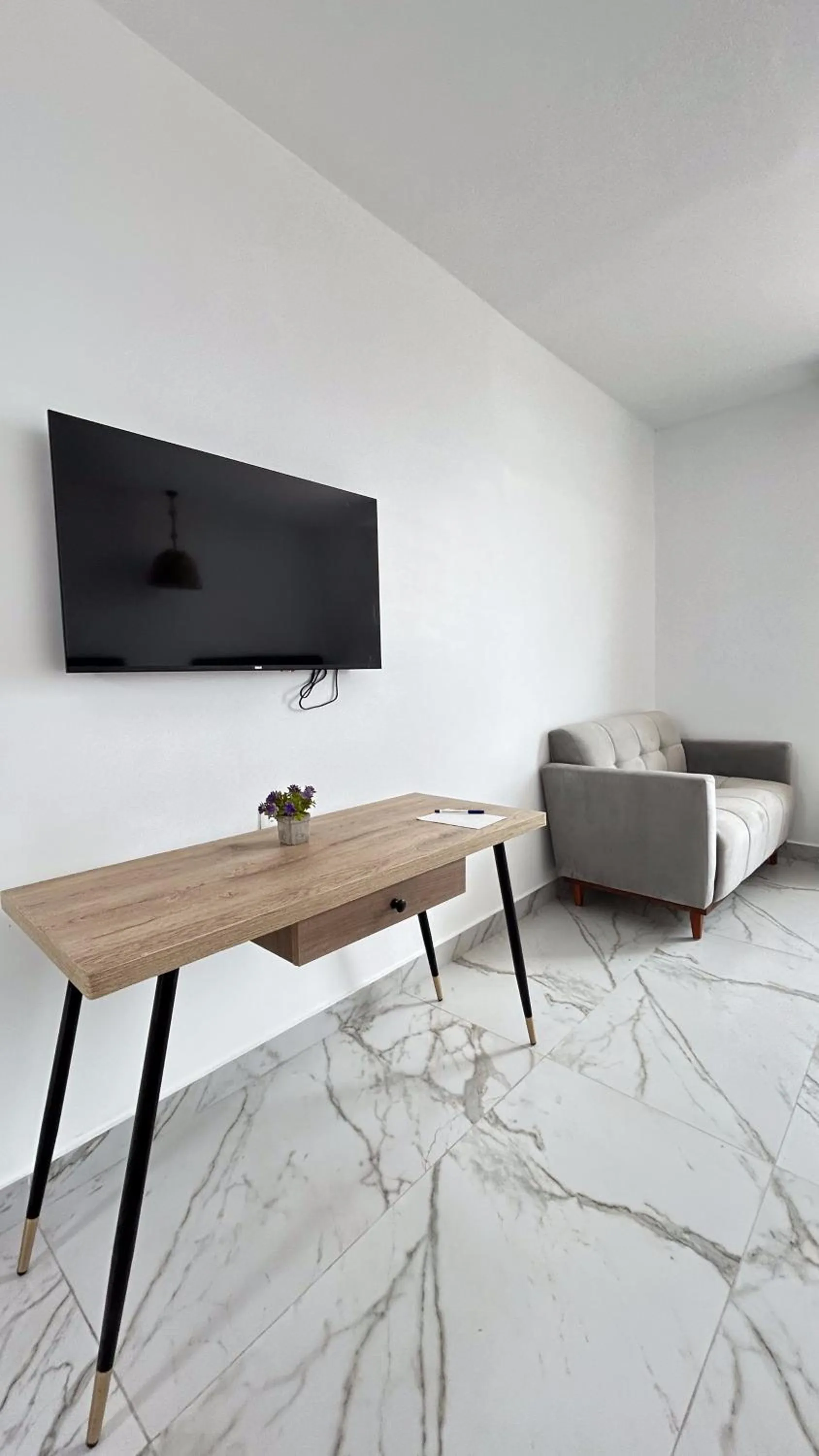 TV and multimedia in Hotel Presidente Beach Playas