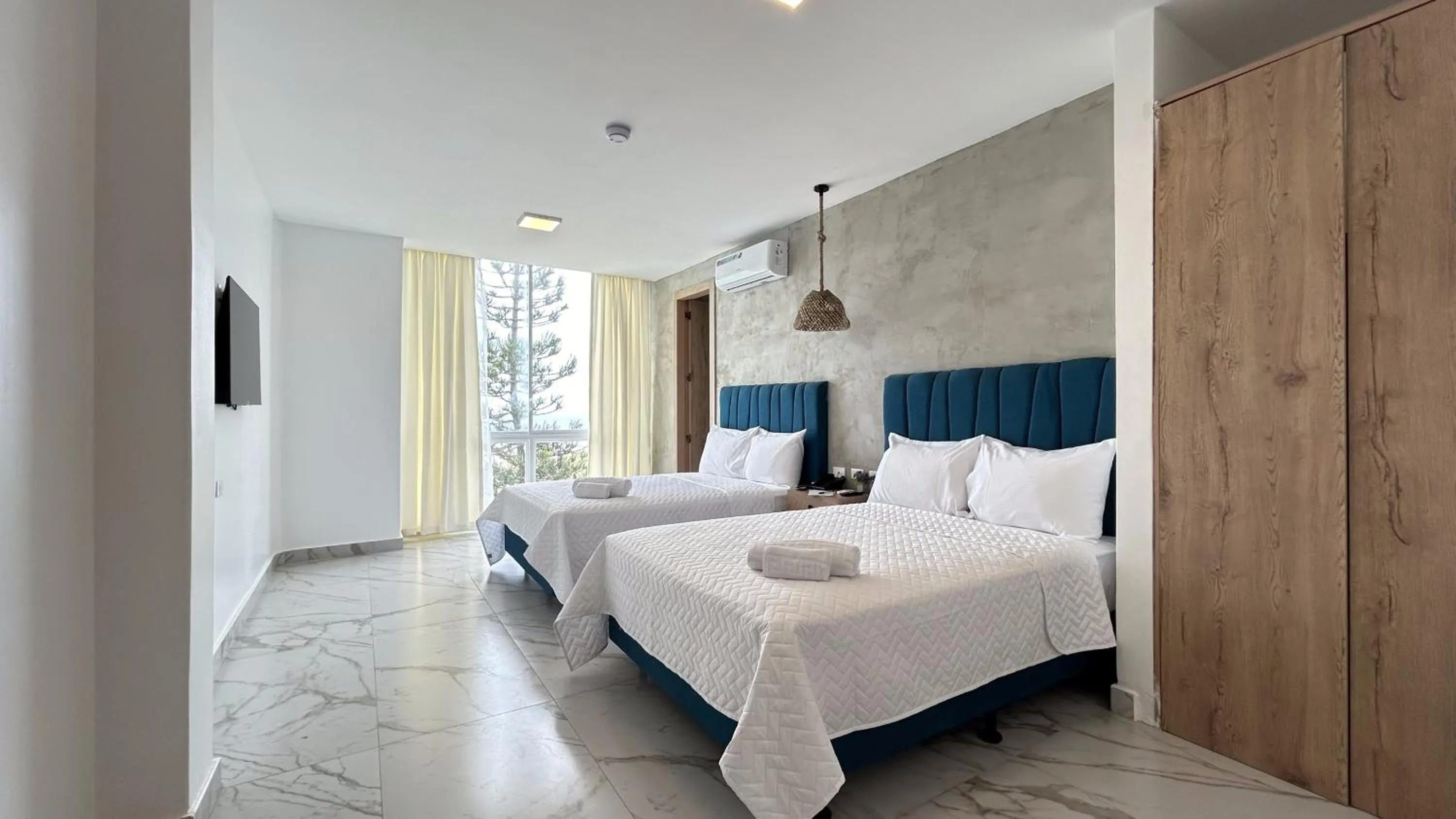 Property building, Bed in Hotel Presidente Beach Playas