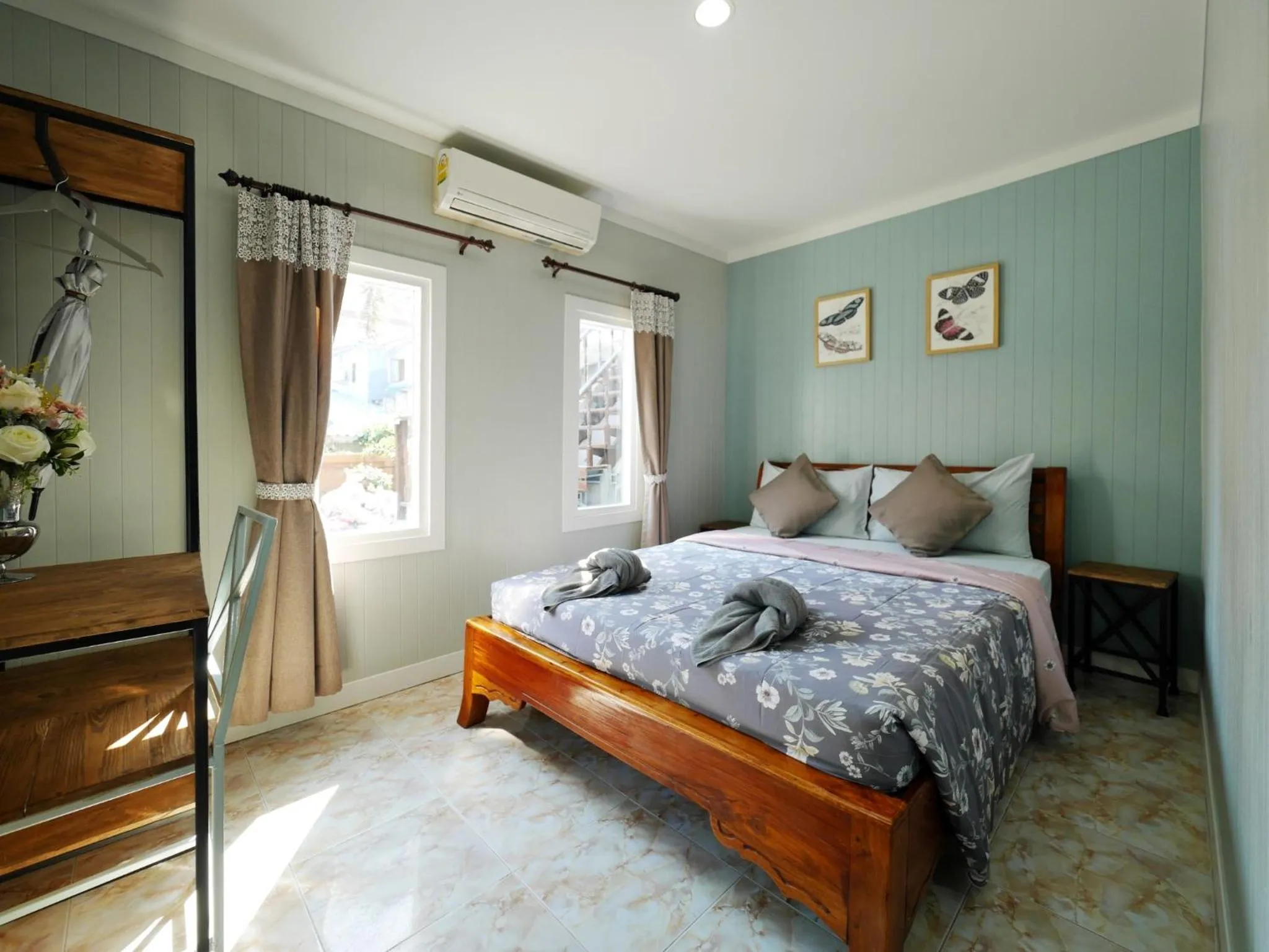 Bed in Barbados Terrace