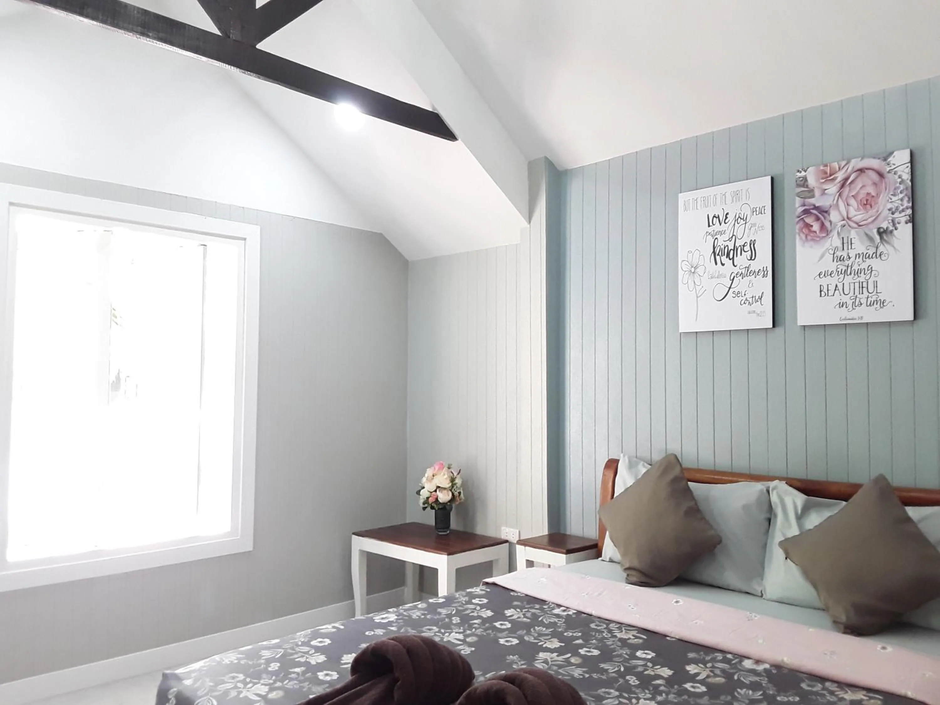 Bed in Barbados Terrace