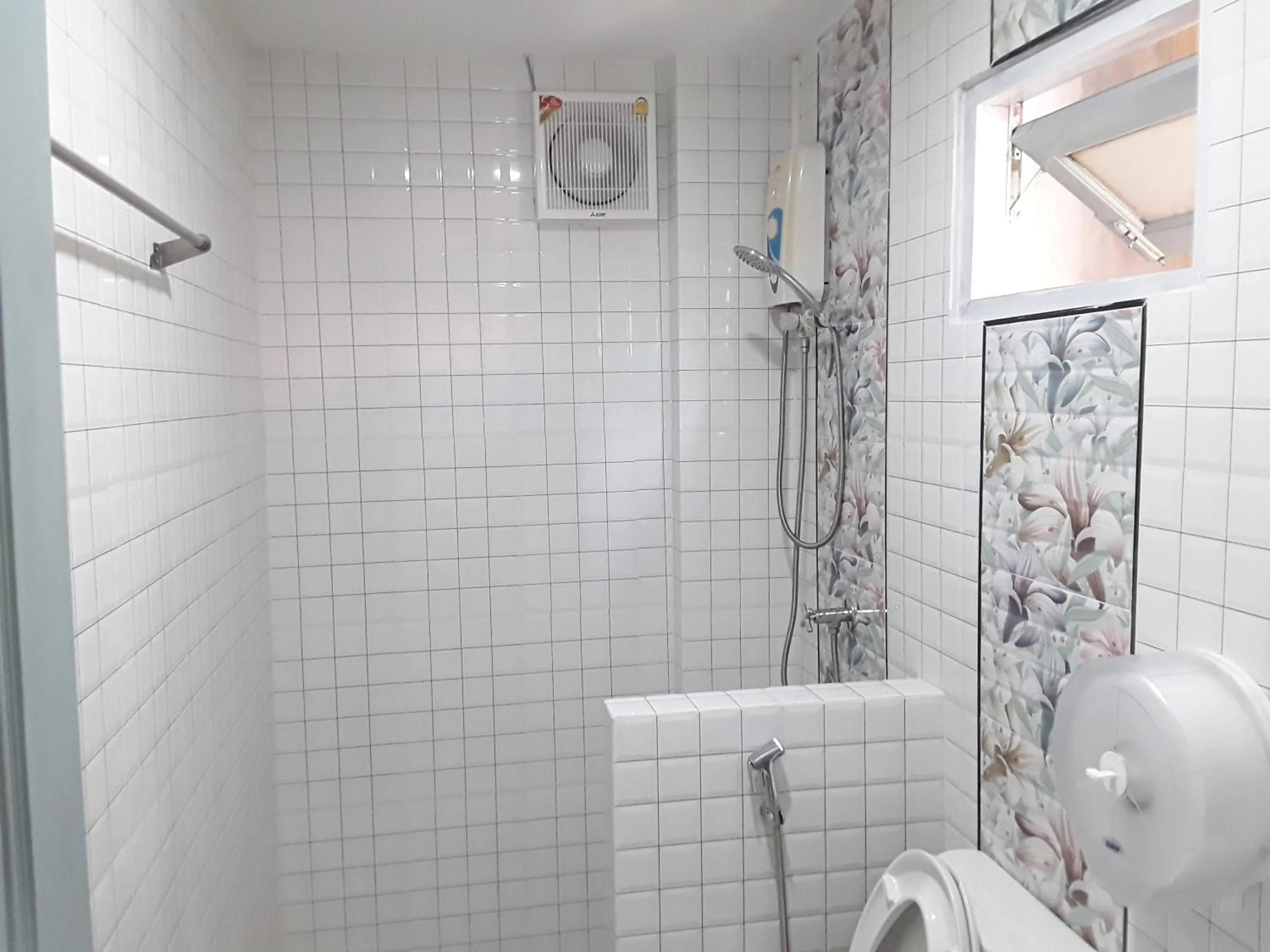 Shower in Barbados Terrace